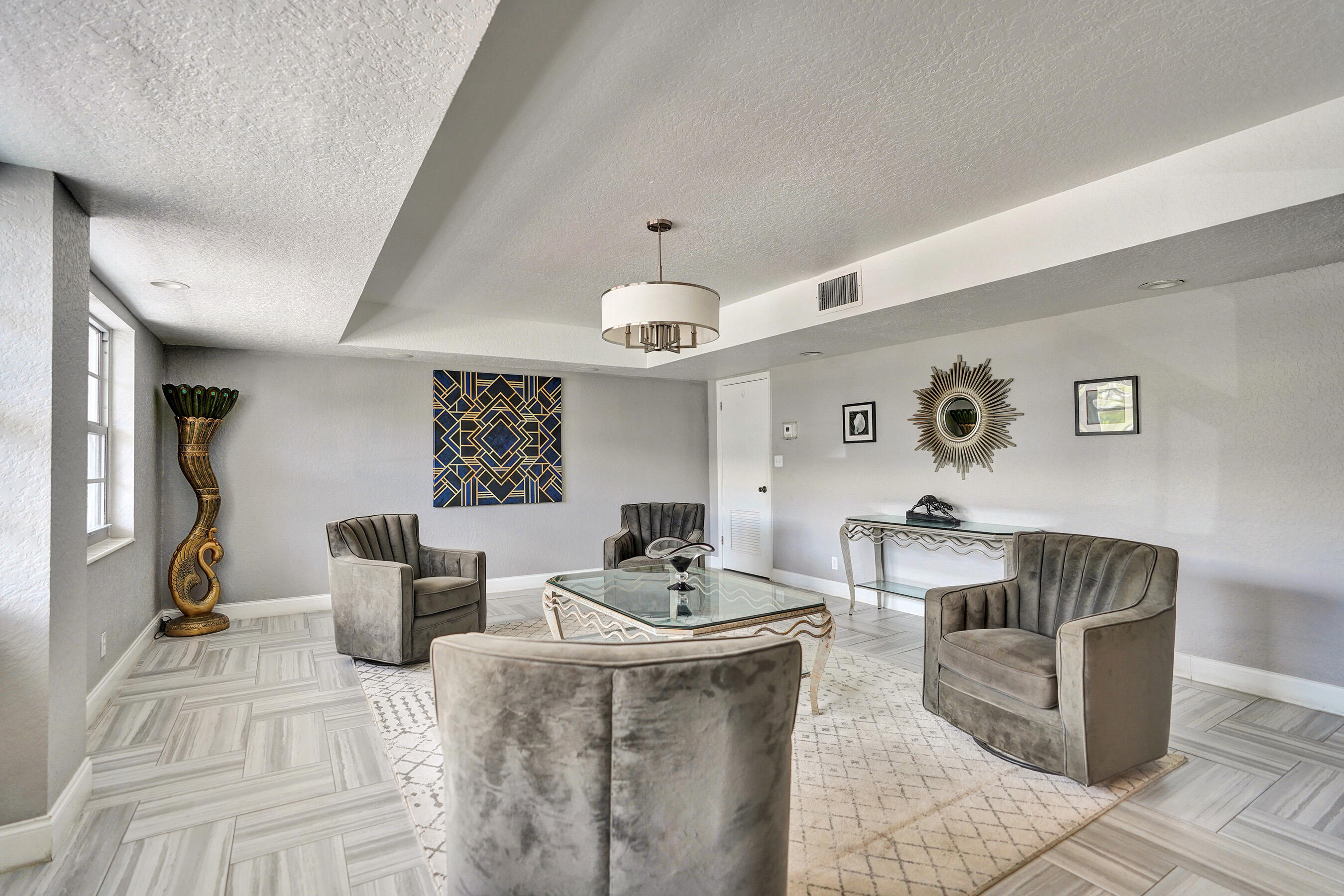 3051 NE 48th #702 Fort Lauderdale, FL 33308