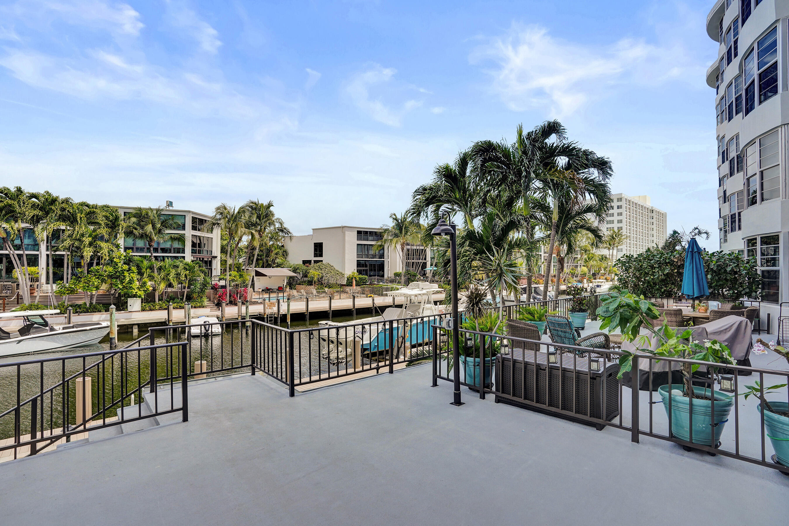 3051 NE 48th #702 Fort Lauderdale, FL 33308