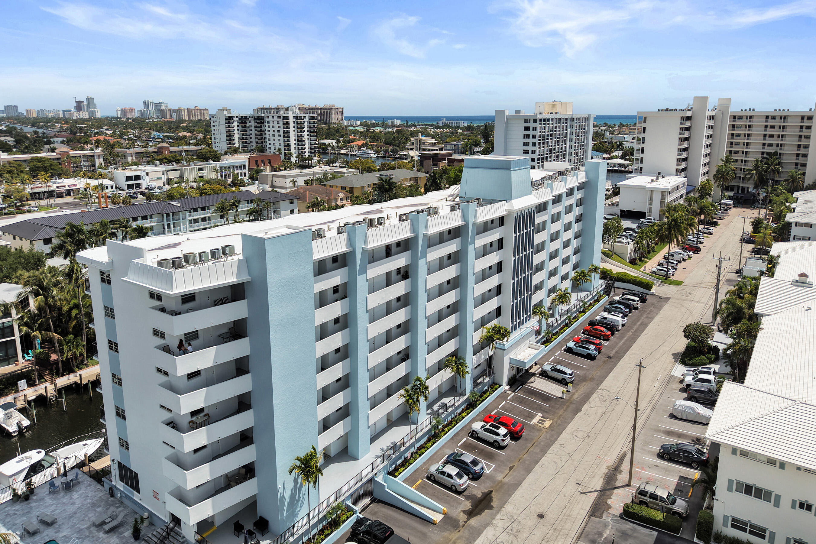 3051 NE 48th #702 Fort Lauderdale, FL 33308