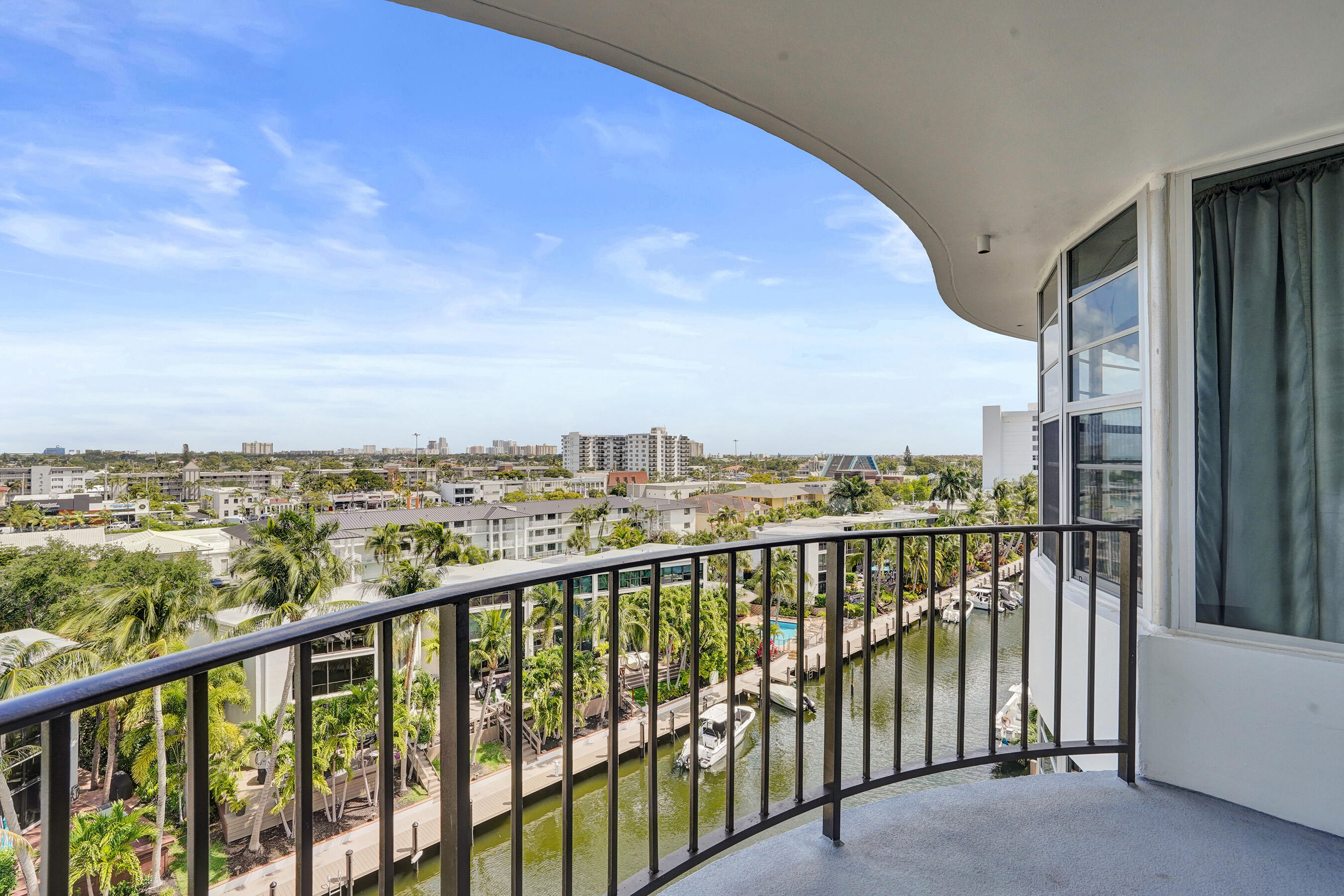 3051 NE 48th #702 Fort Lauderdale, FL 33308