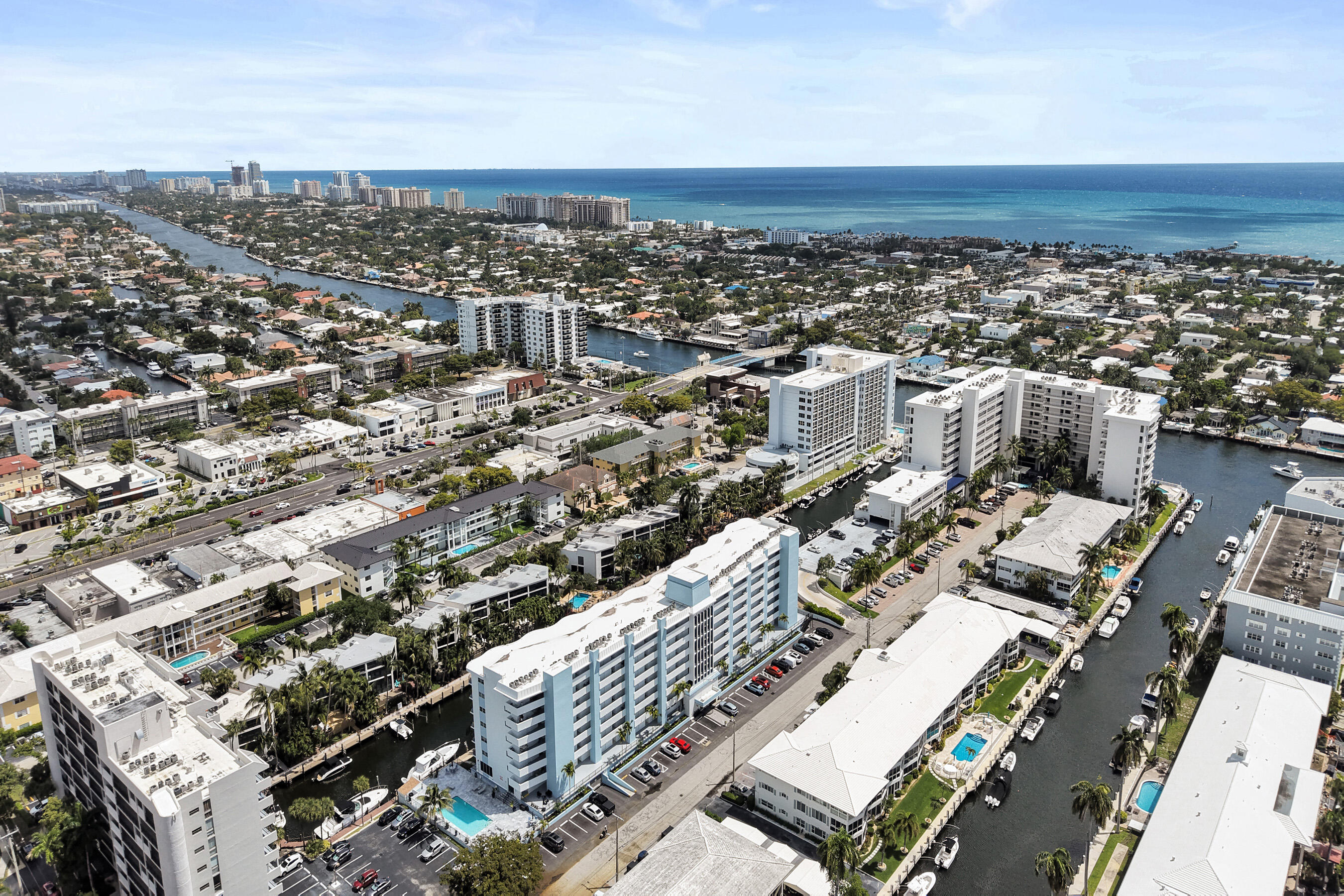 3051 NE 48th #702 Fort Lauderdale, FL 33308