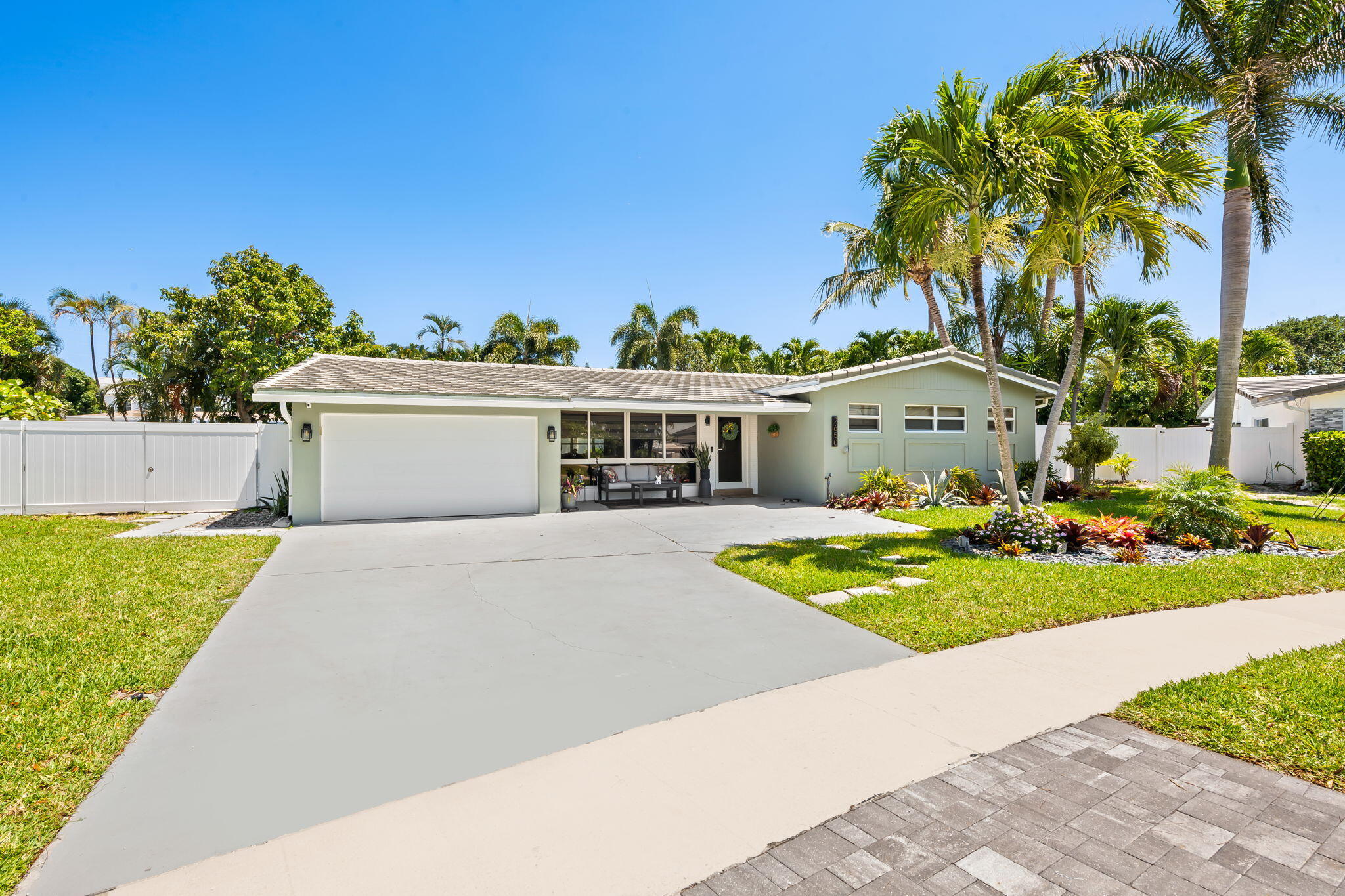 2650 NE 50th