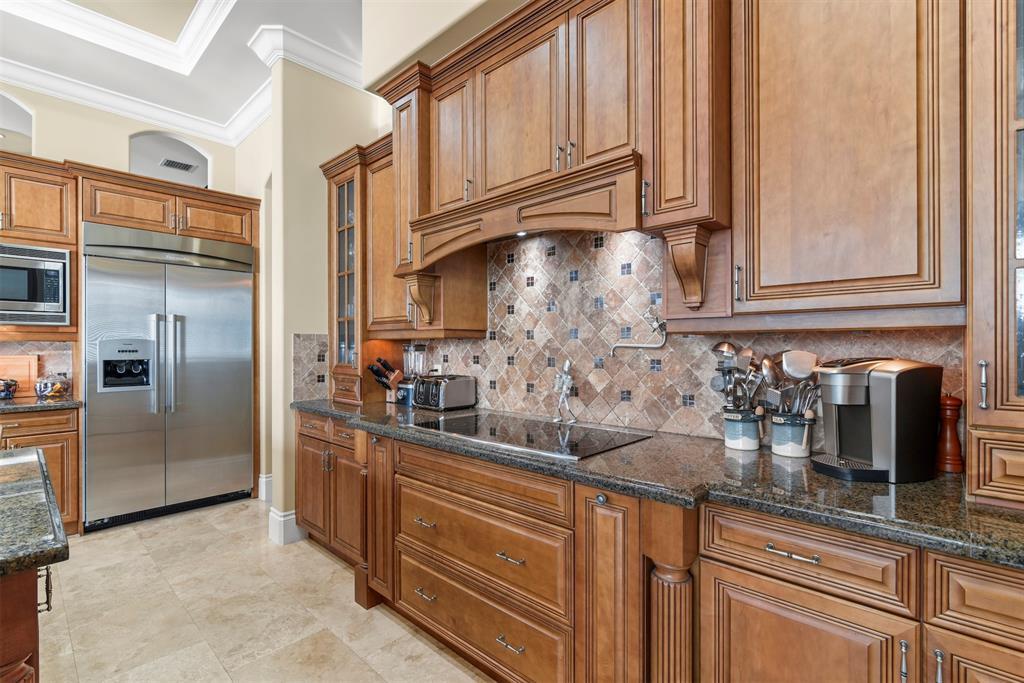 4431 NE 24th Lighthouse Point, FL 33064