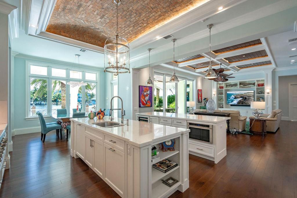 2798 NE 24th Lighthouse Point, FL 33064
