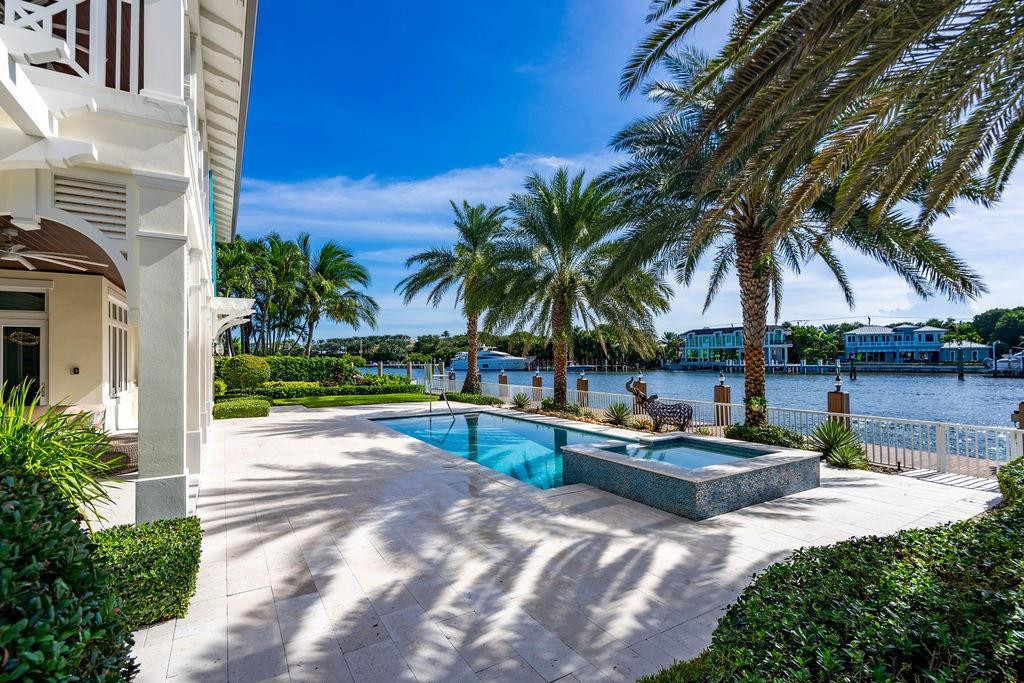 2798 NE 24th Lighthouse Point, FL 33064