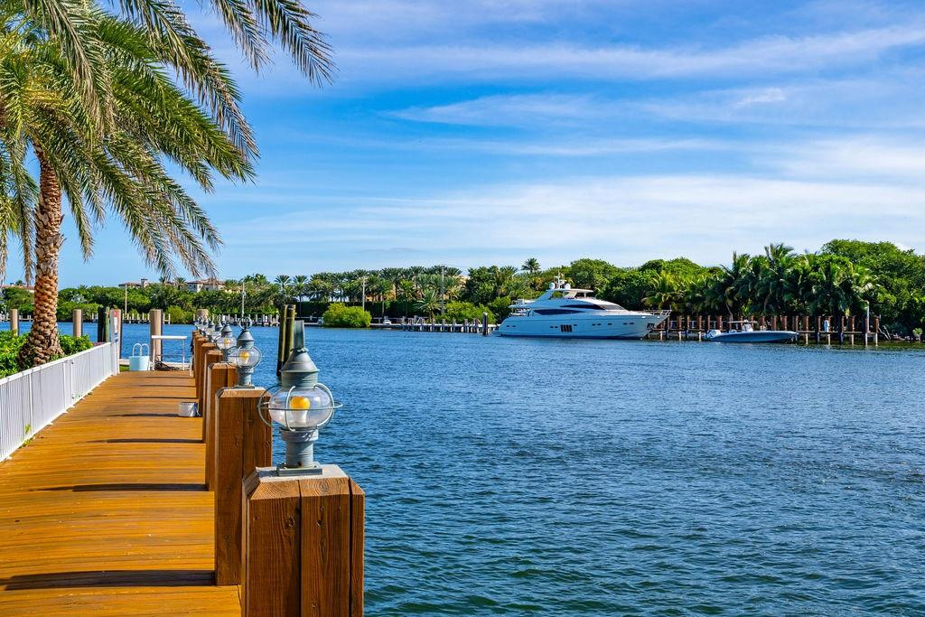 2798 NE 24th Lighthouse Point, FL 33064