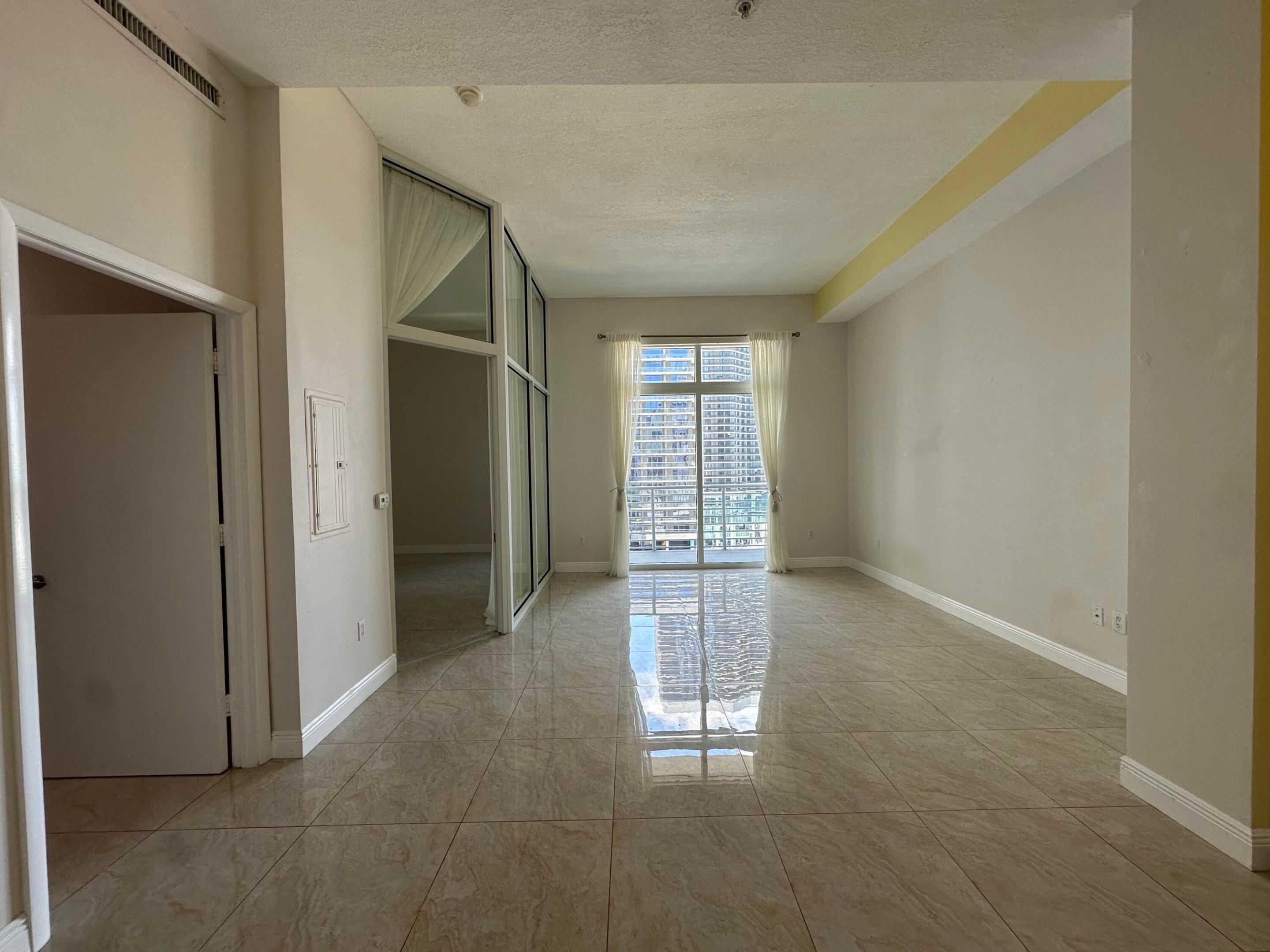 image Loft Downtown I2