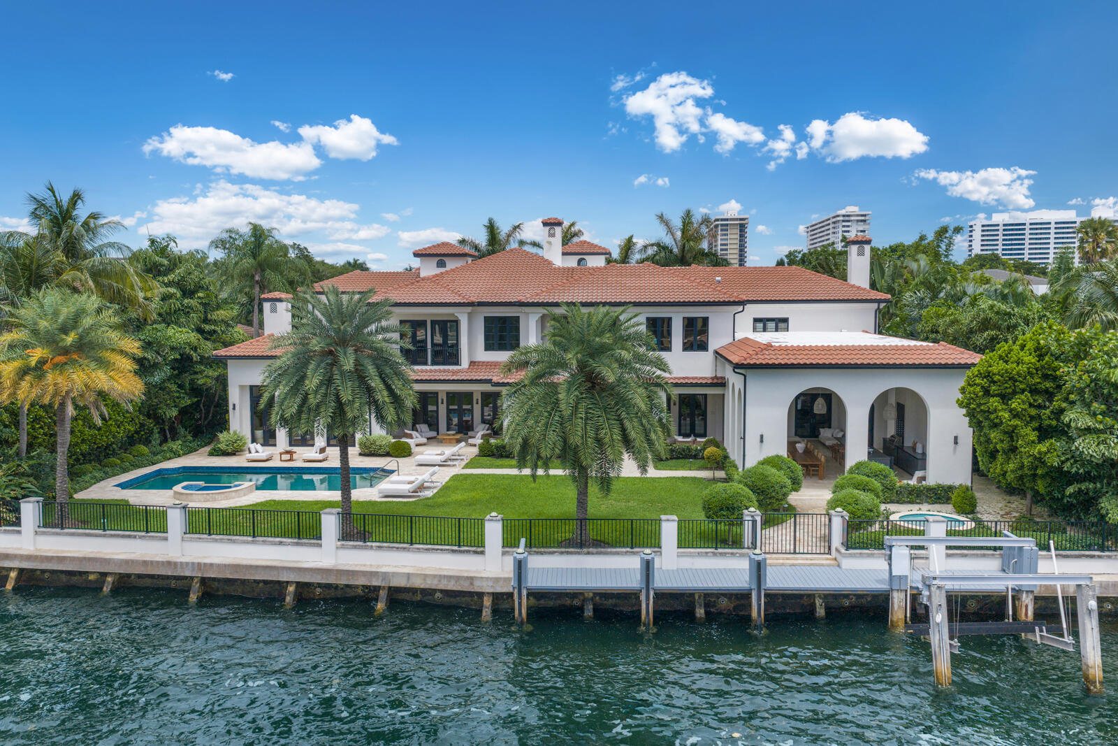 1207 Spanish Riv Boca Raton, FL 33432
