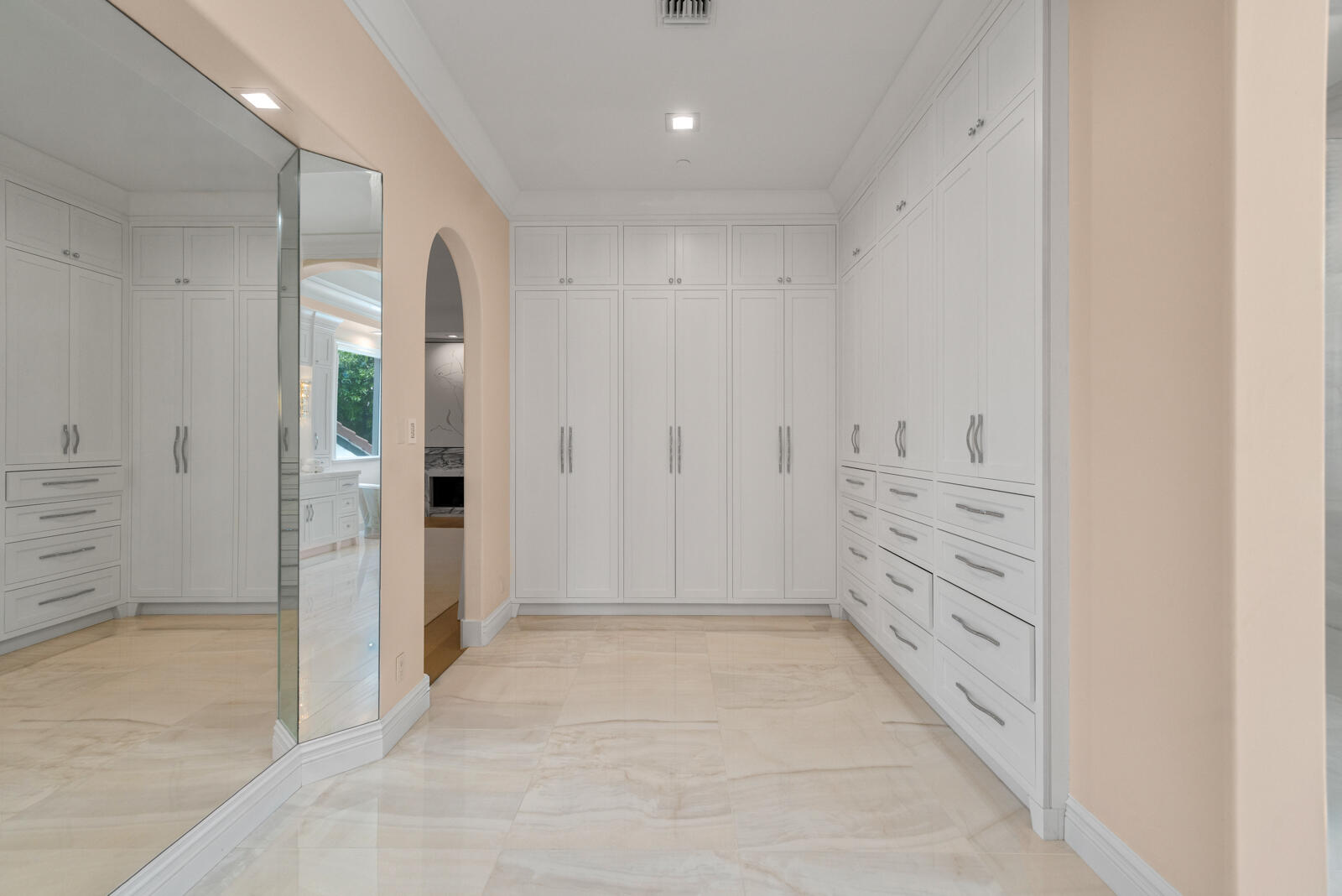 1207 Spanish Riv Boca Raton, FL 33432