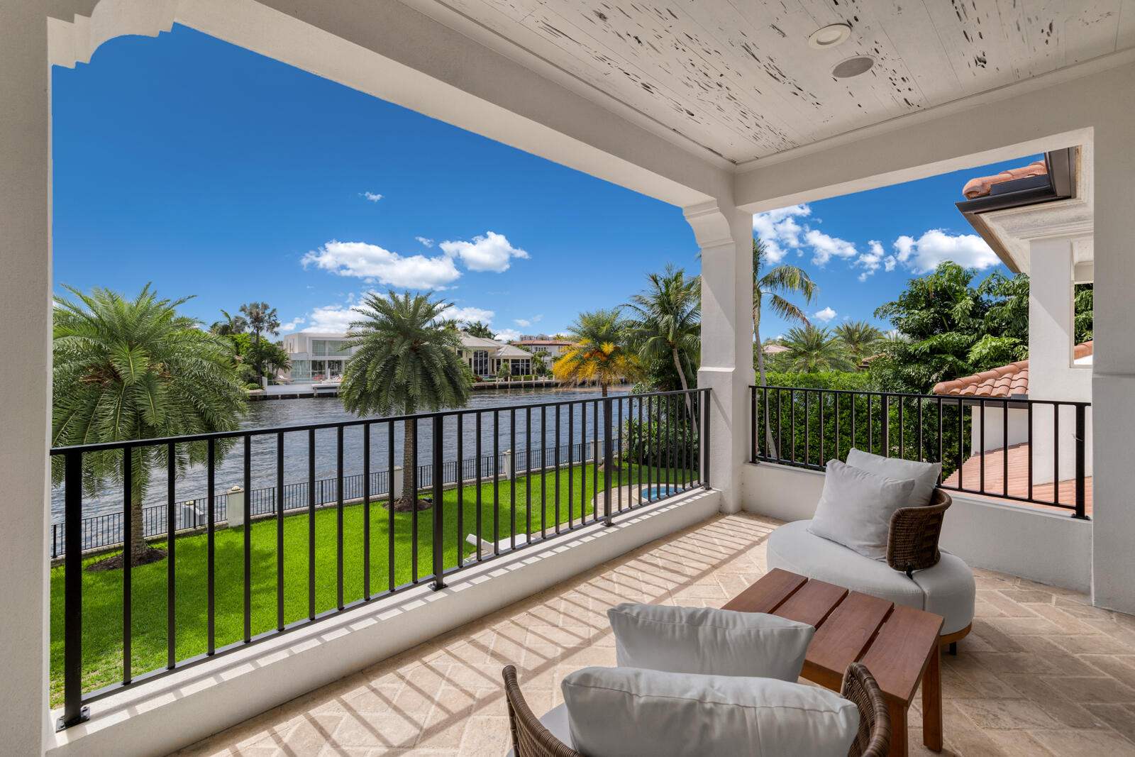 1207 Spanish Riv Boca Raton, FL 33432