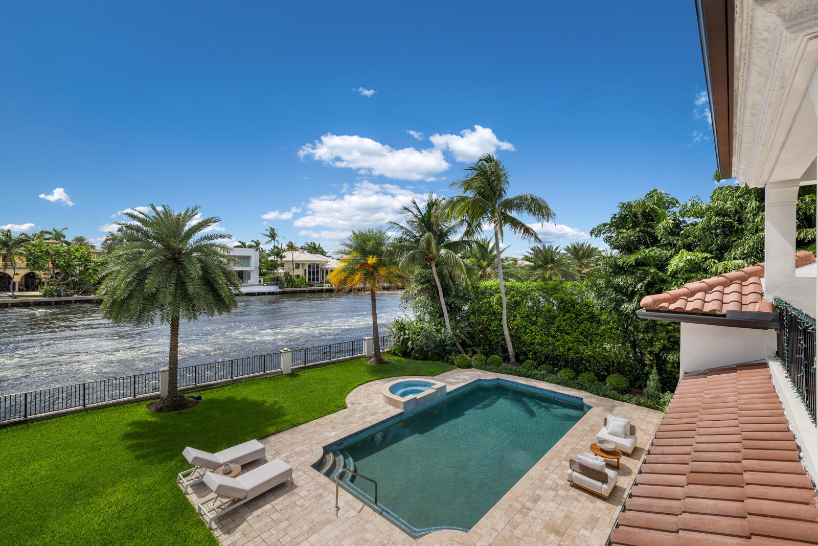 1207 Spanish Riv Boca Raton, FL 33432