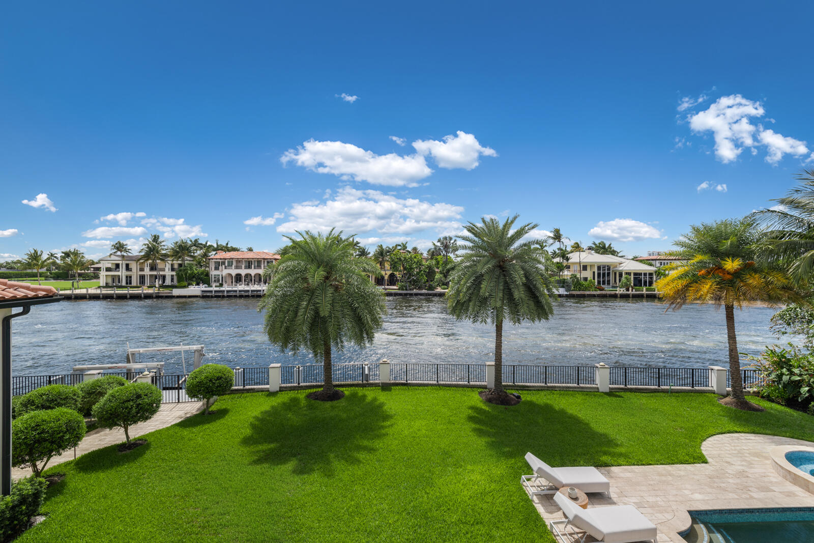 1207 Spanish Riv Boca Raton, FL 33432