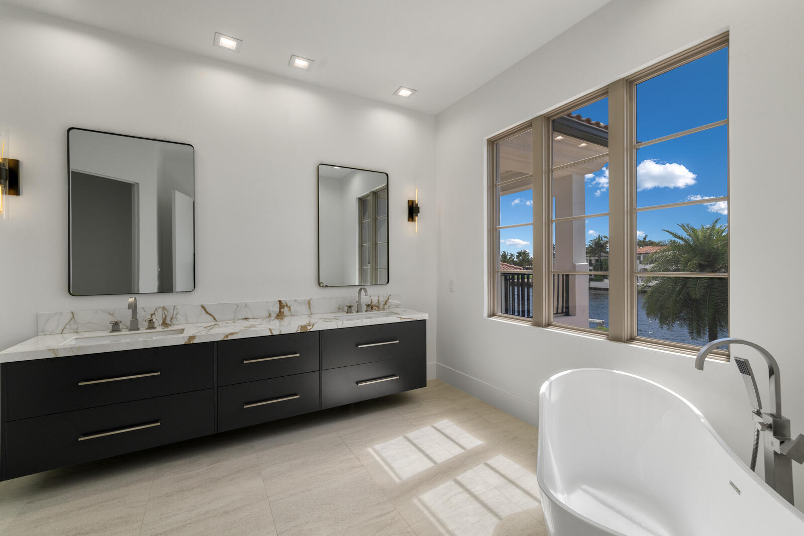 1207 Spanish Riv Boca Raton, FL 33432