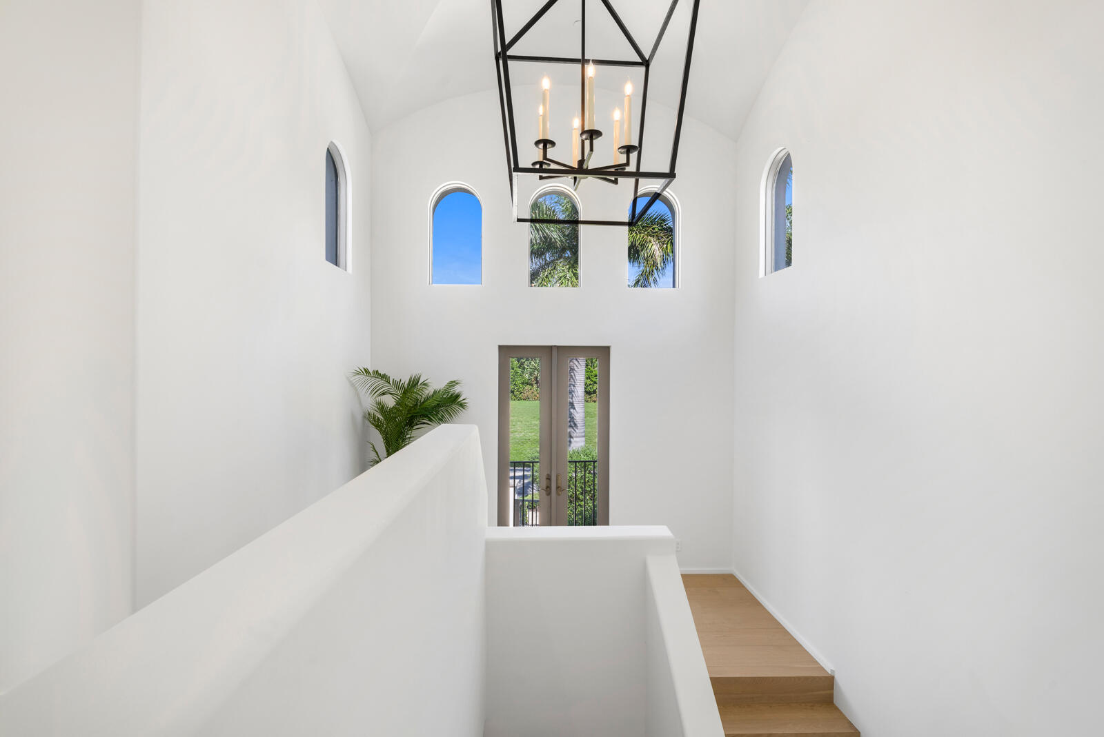 1207 Spanish Riv Boca Raton, FL 33432