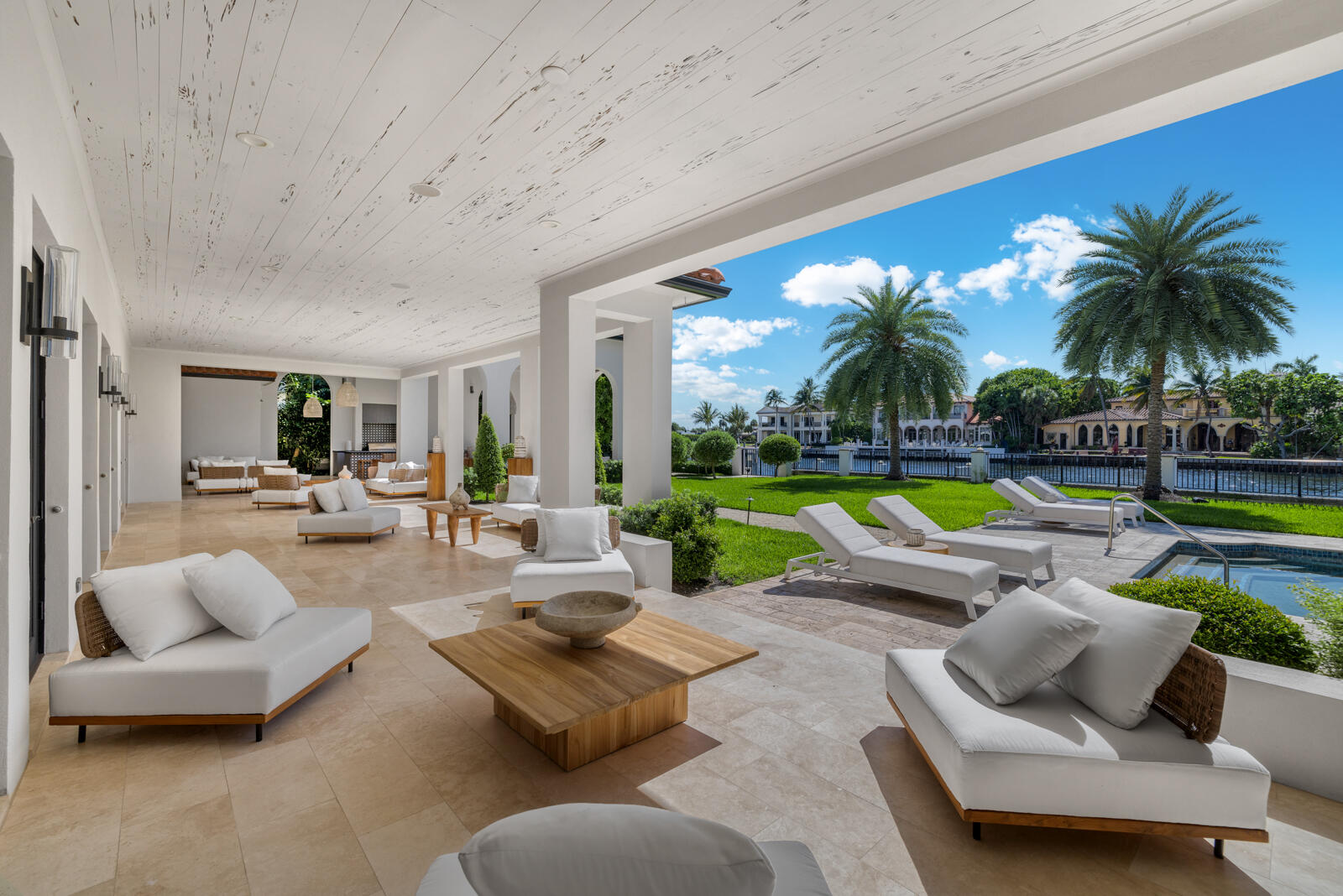 1207 Spanish Riv Boca Raton, FL 33432