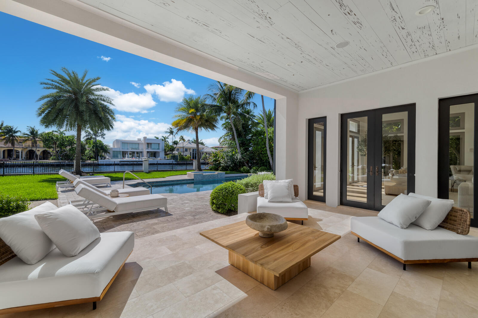 1207 Spanish Riv Boca Raton, FL 33432