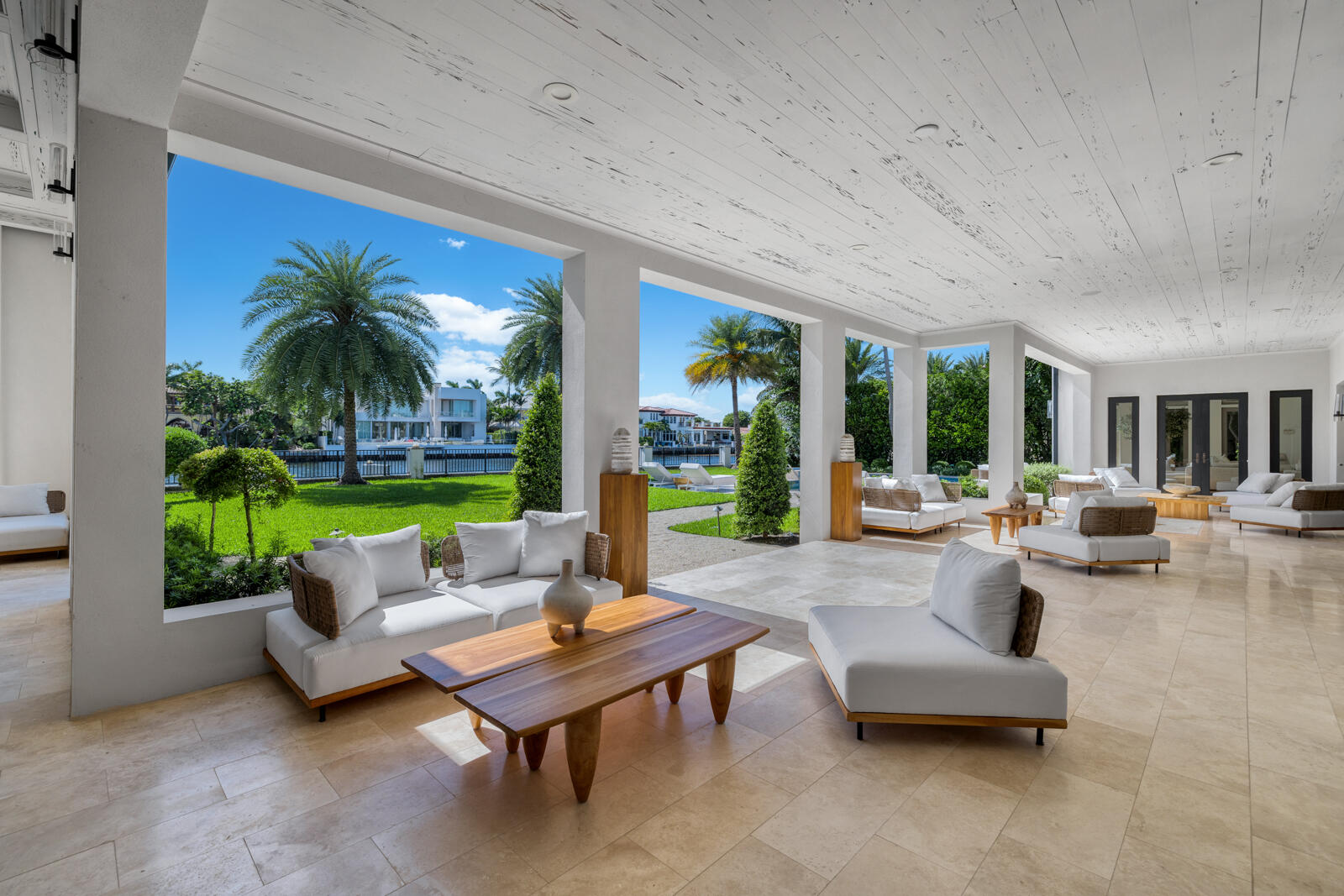 1207 Spanish Riv Boca Raton, FL 33432