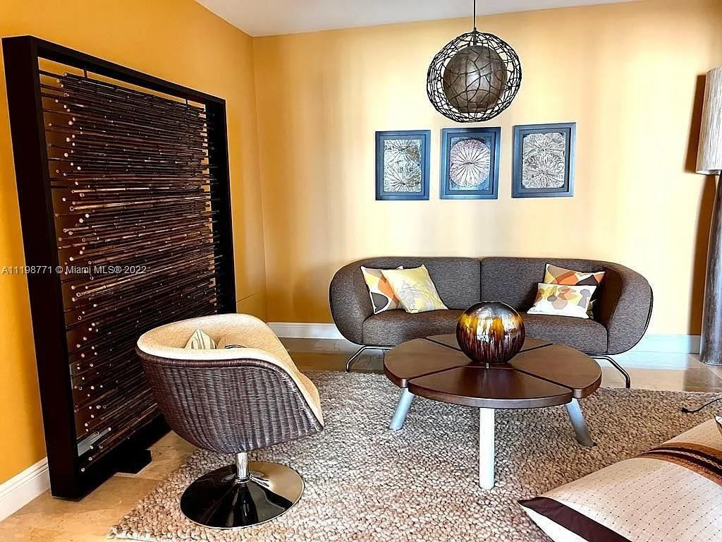 16500 Collins #2052 Sunny Isles Beach, FL 33160