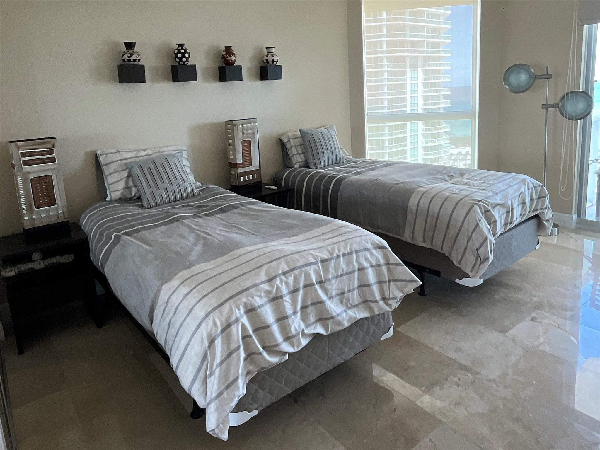 16500 Collins #2052 Sunny Isles Beach, FL 33160