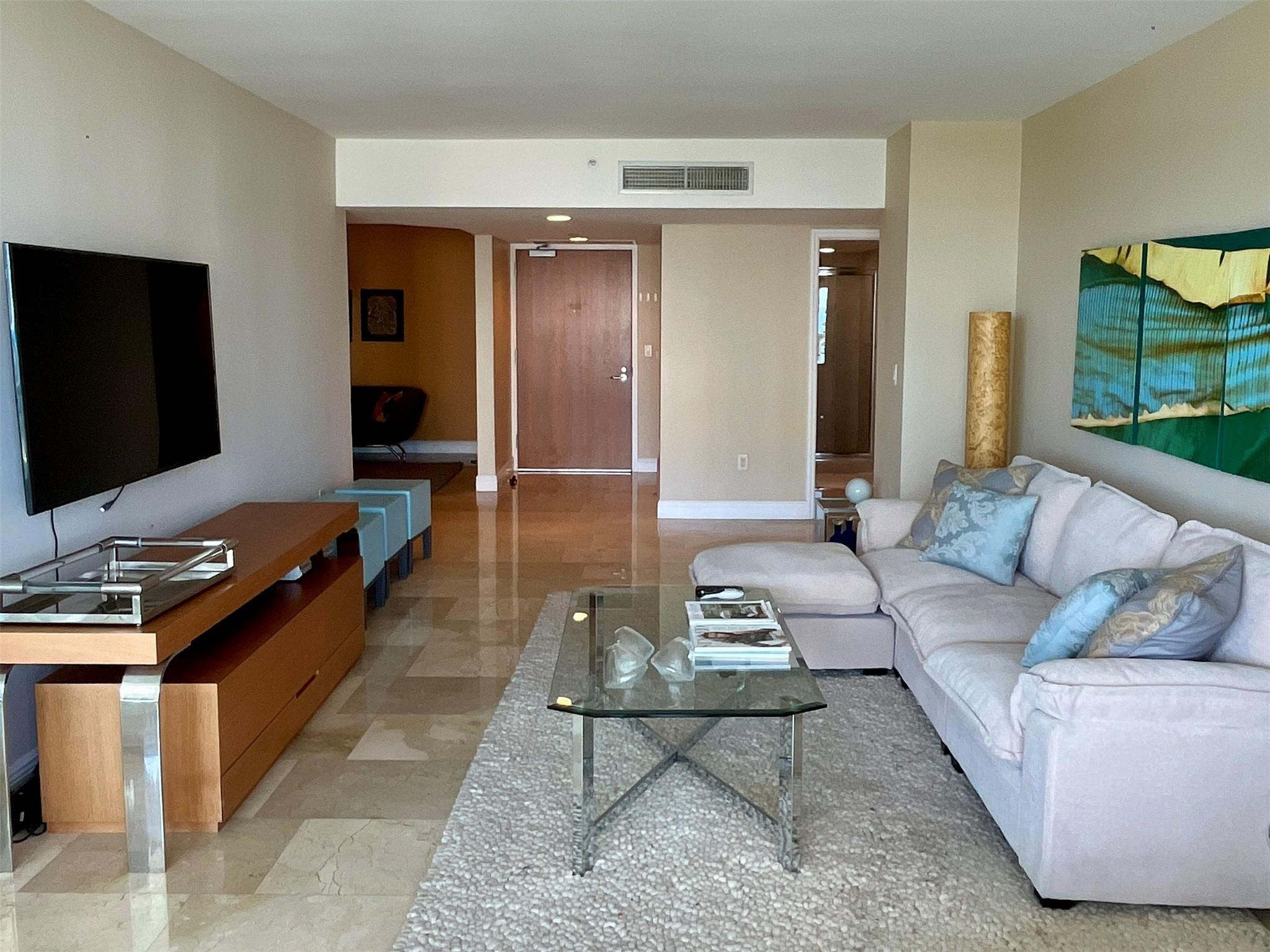 16500 Collins #2052 Sunny Isles Beach, FL 33160