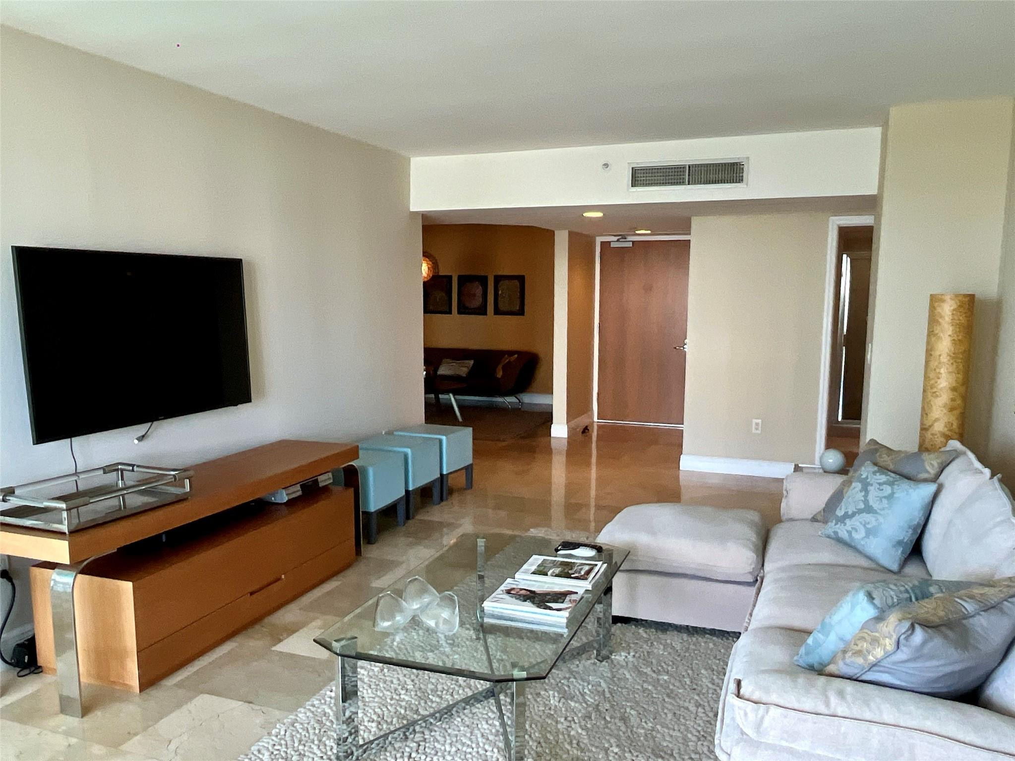 16500 Collins #2052 Sunny Isles Beach, FL 33160