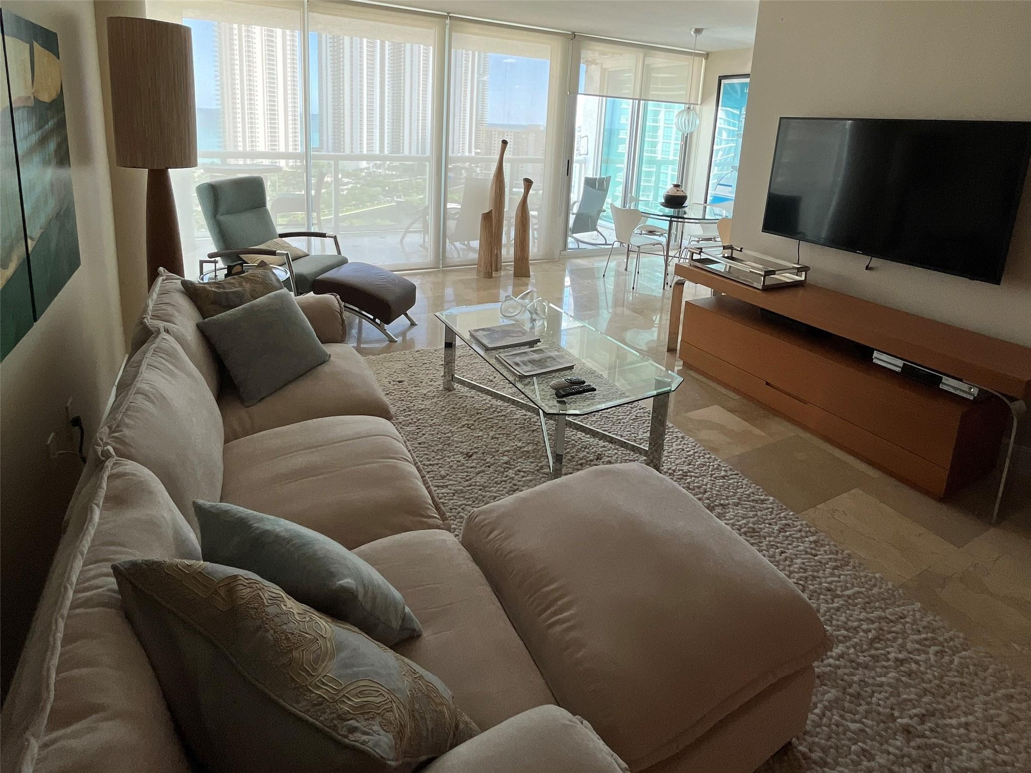 16500 Collins #2052 Sunny Isles Beach, FL 33160