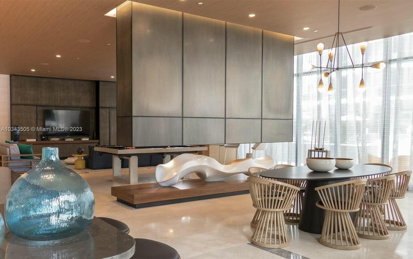 image Brickell Heights West24