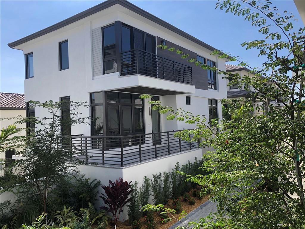 8243 NW 48th St
