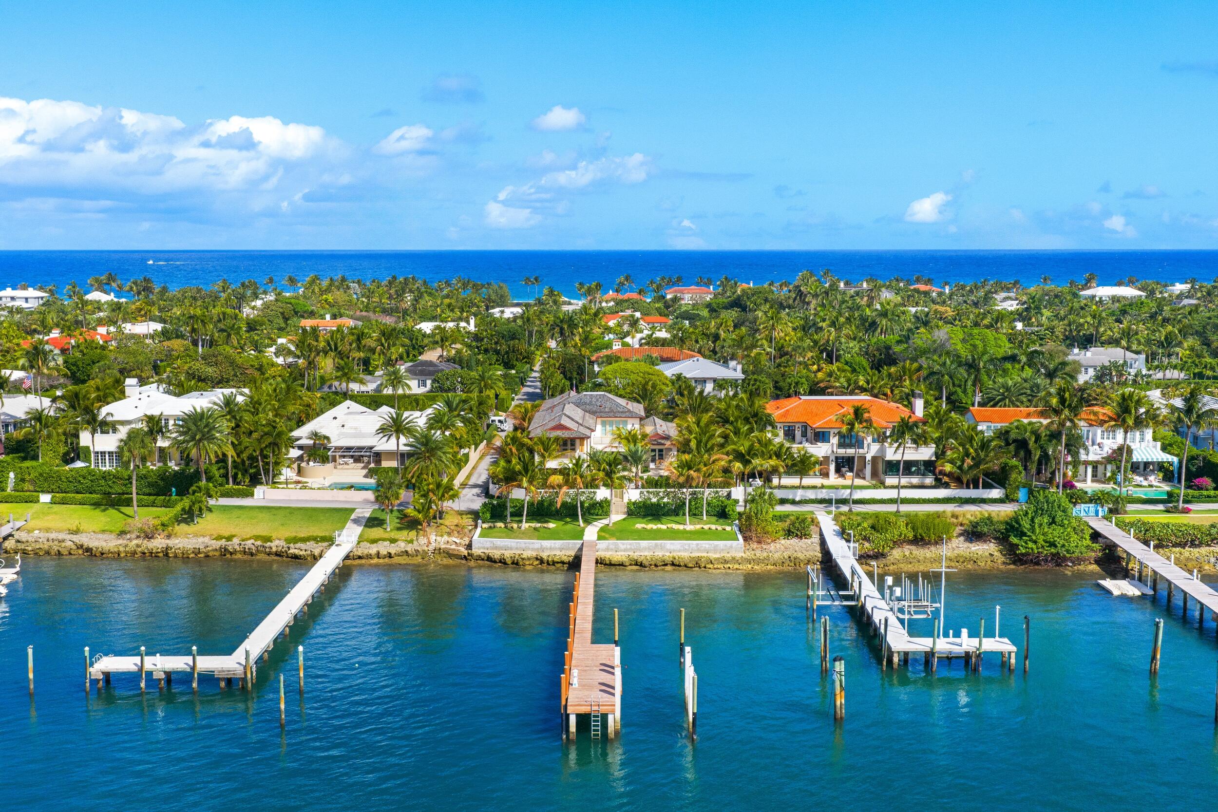1265 N Lk Way Palm Beach, FL 33480