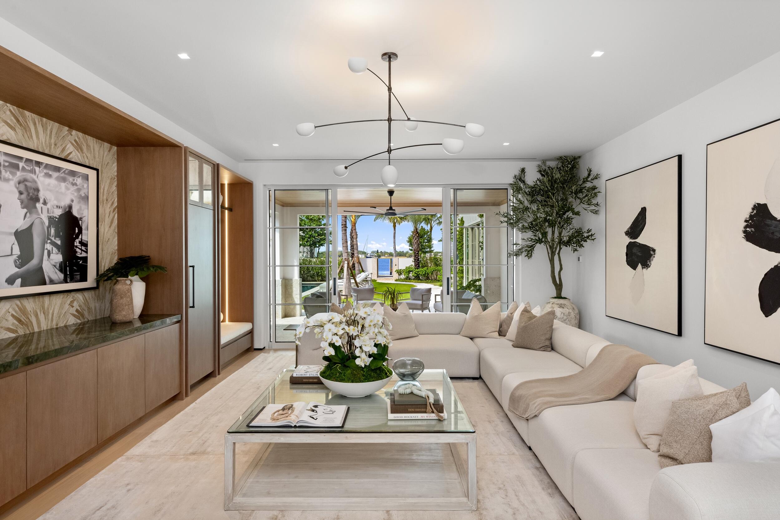 1265 N Lk Way Palm Beach, FL 33480