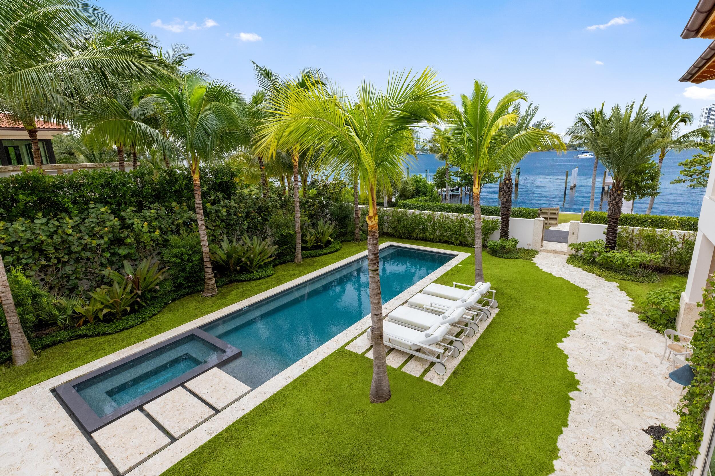 1265 N Lk Way Palm Beach, FL 33480