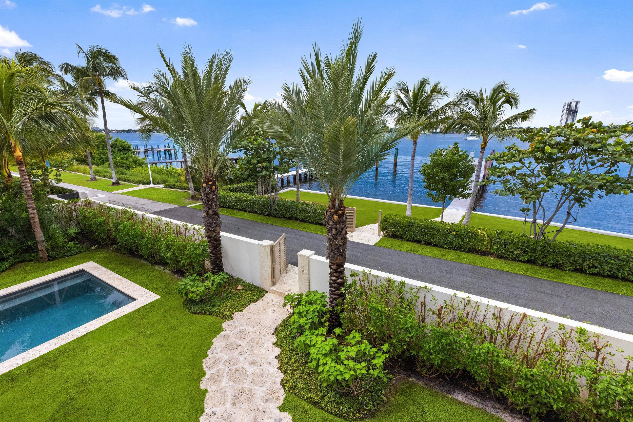 1265 N Lk Way Palm Beach, FL 33480
