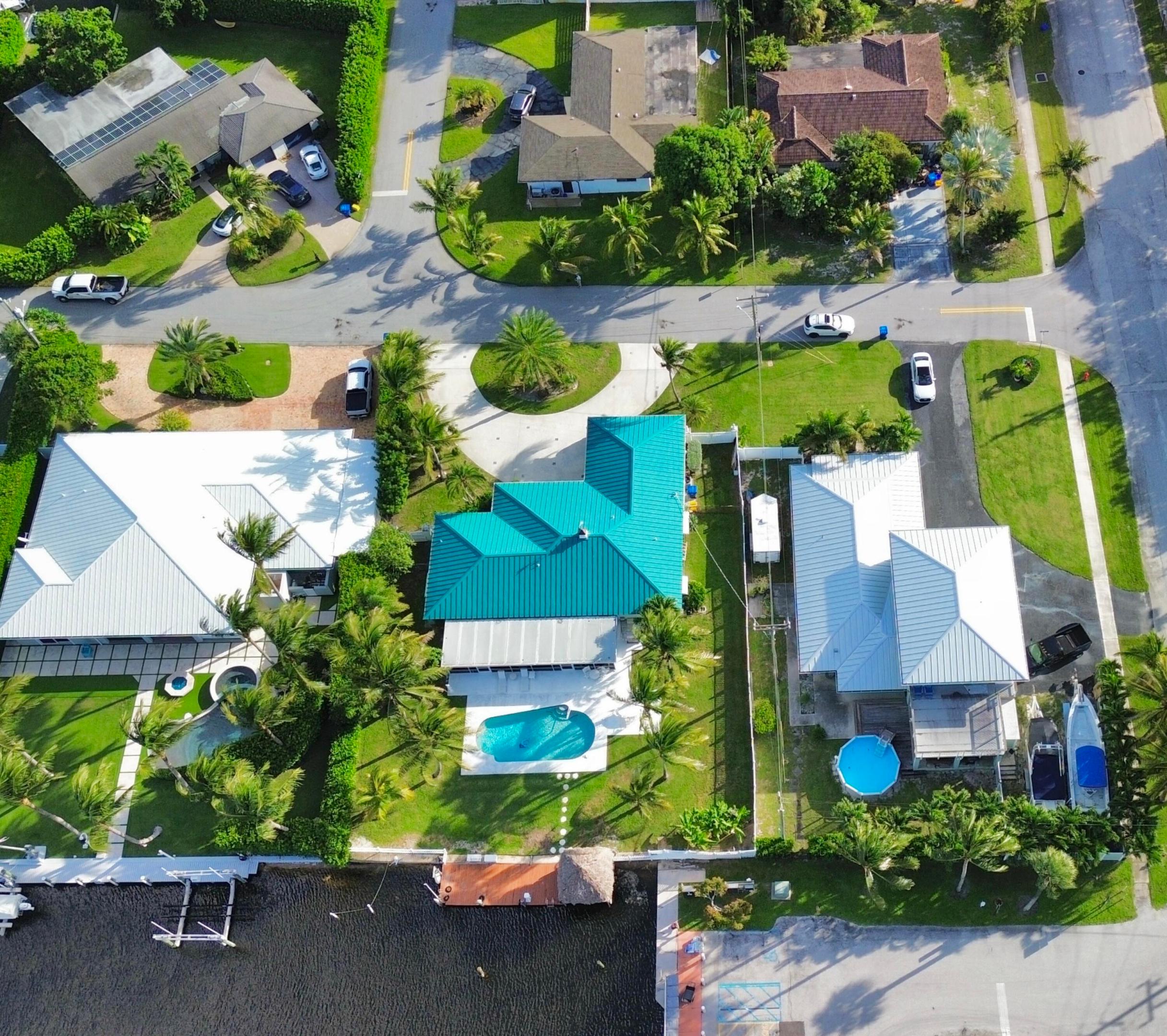 110 Shr Dr Riviera Beach, FL 33404