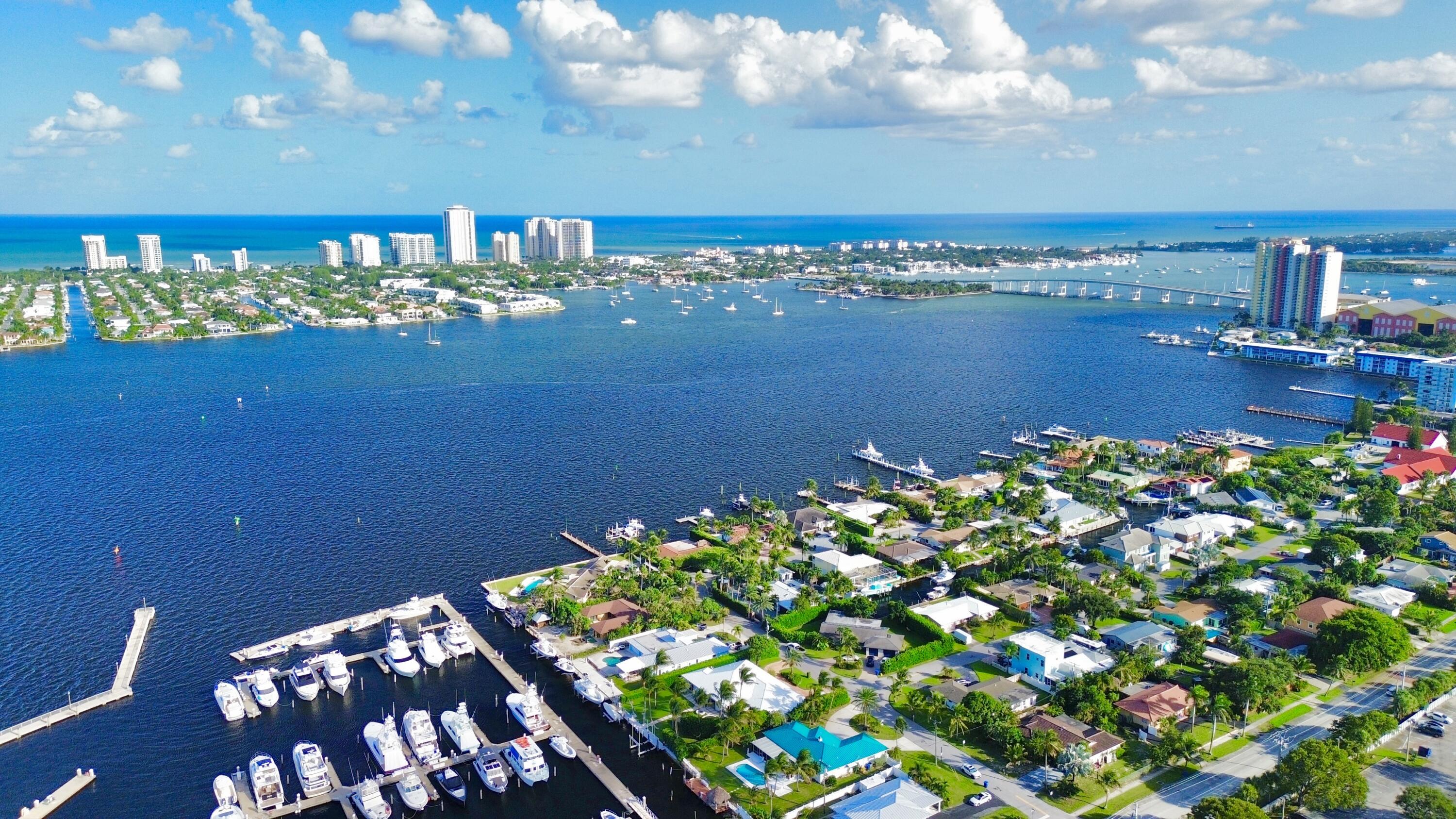110 Shr Dr Riviera Beach, FL 33404