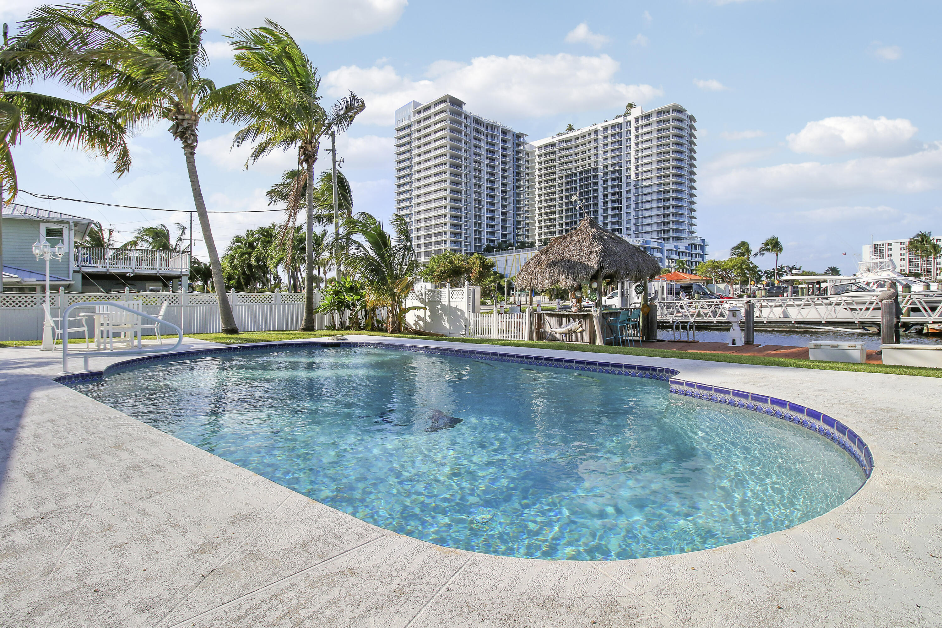 110 Shr Dr Riviera Beach, FL 33404
