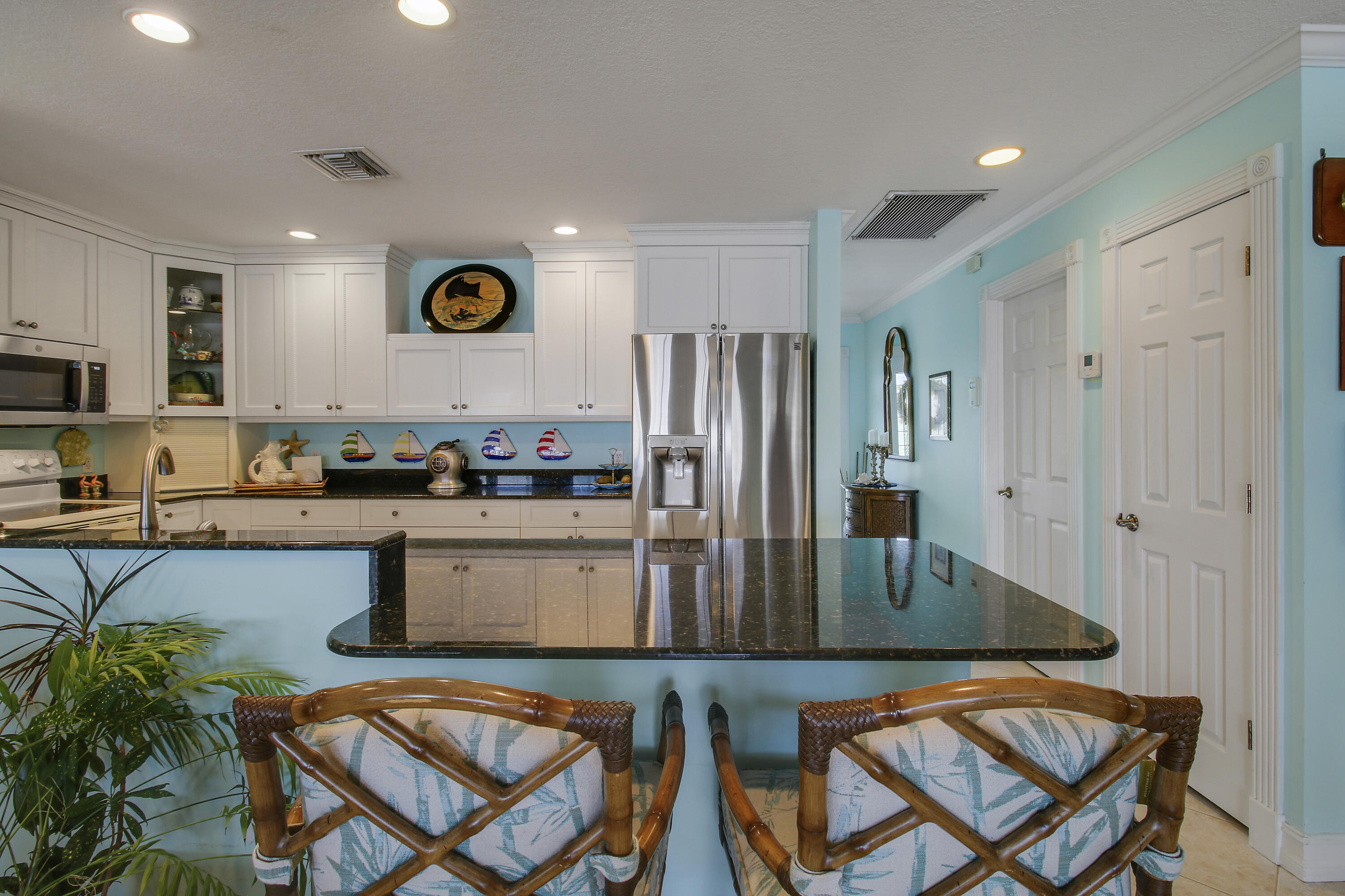 110 Shr Dr Riviera Beach, FL 33404