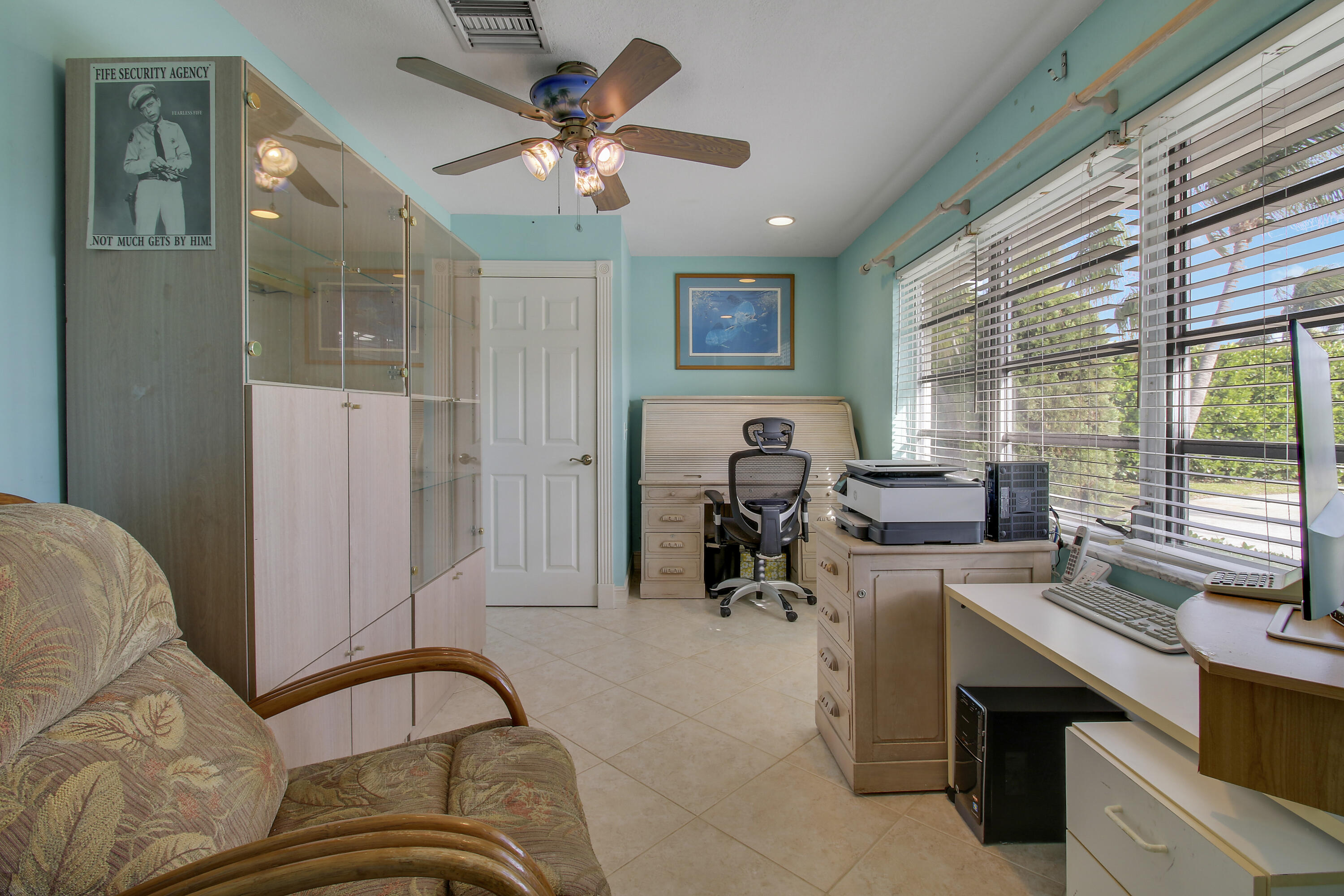 110 Shr Dr Riviera Beach, FL 33404