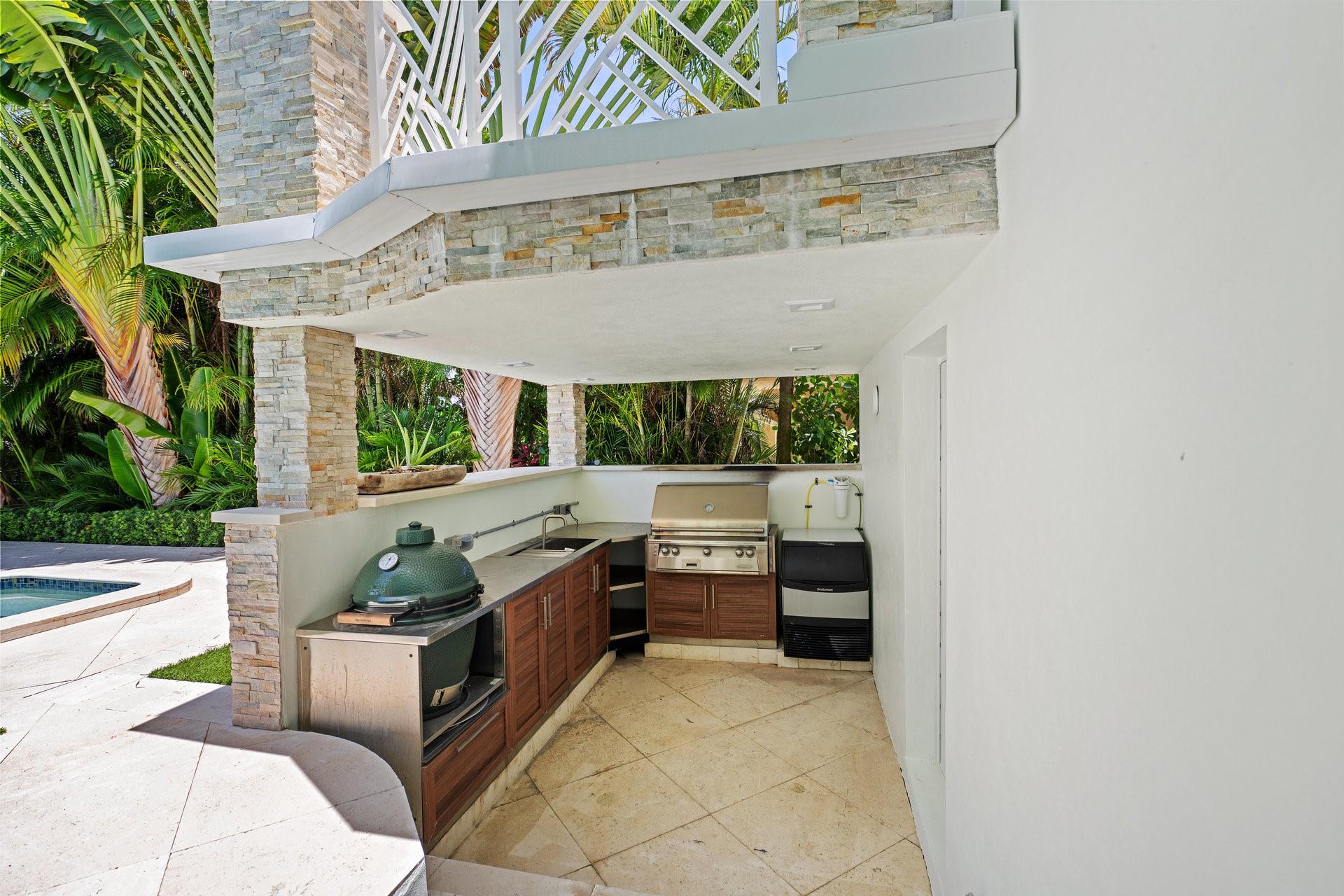 2307 N Riverside Dr Pompano Beach, FL 33062