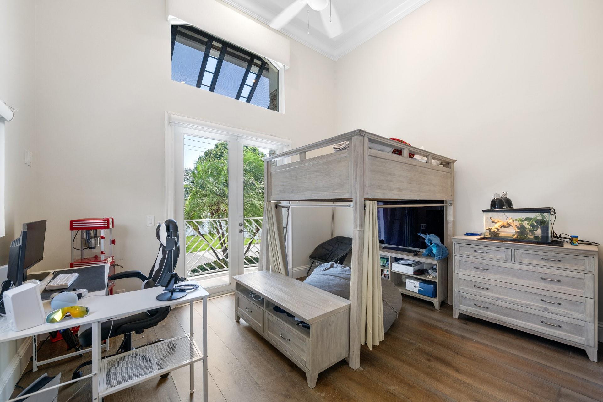 2307 N Riverside Dr Pompano Beach, FL 33062