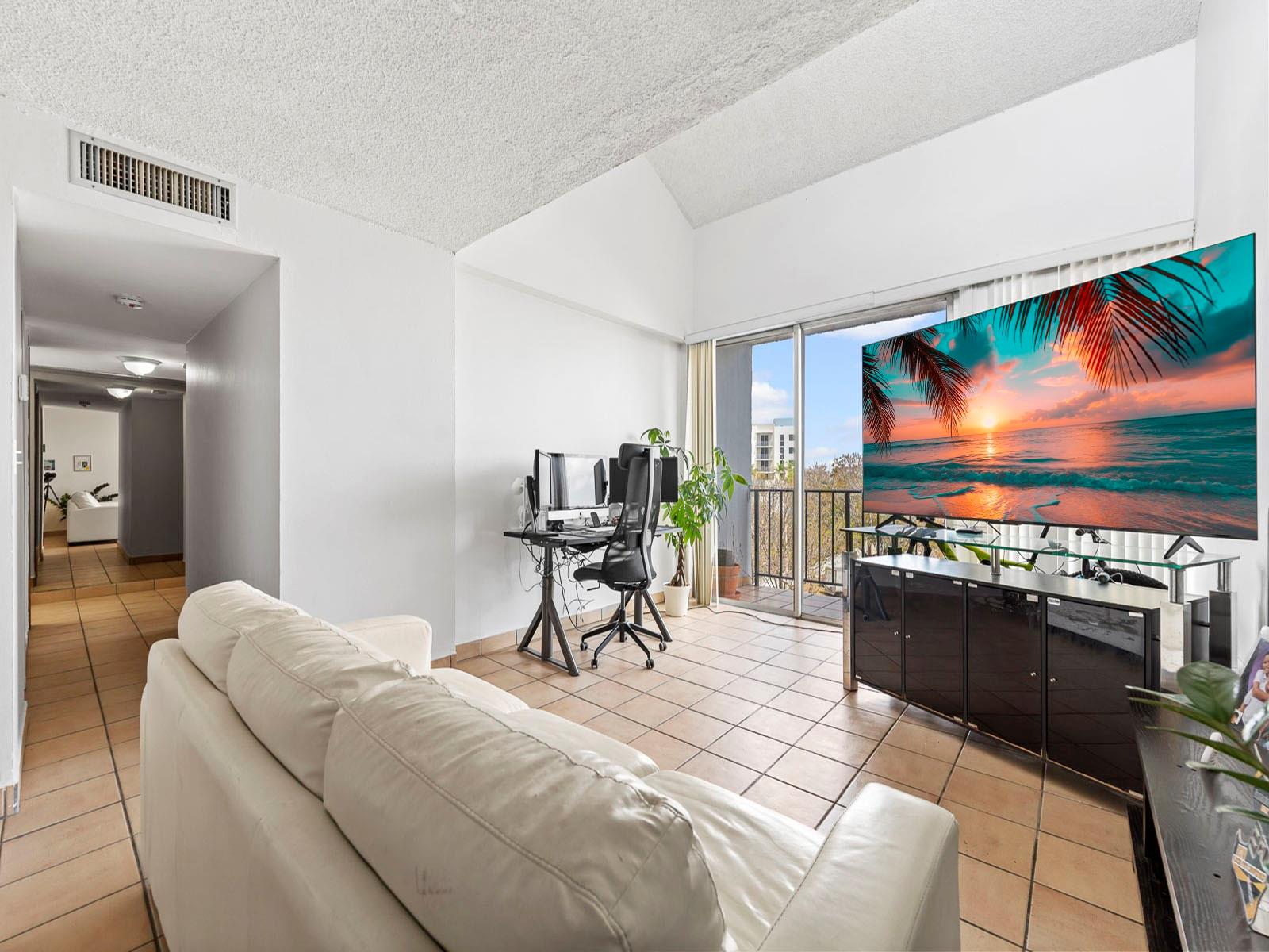 310 Fontainebleau Blvd #502