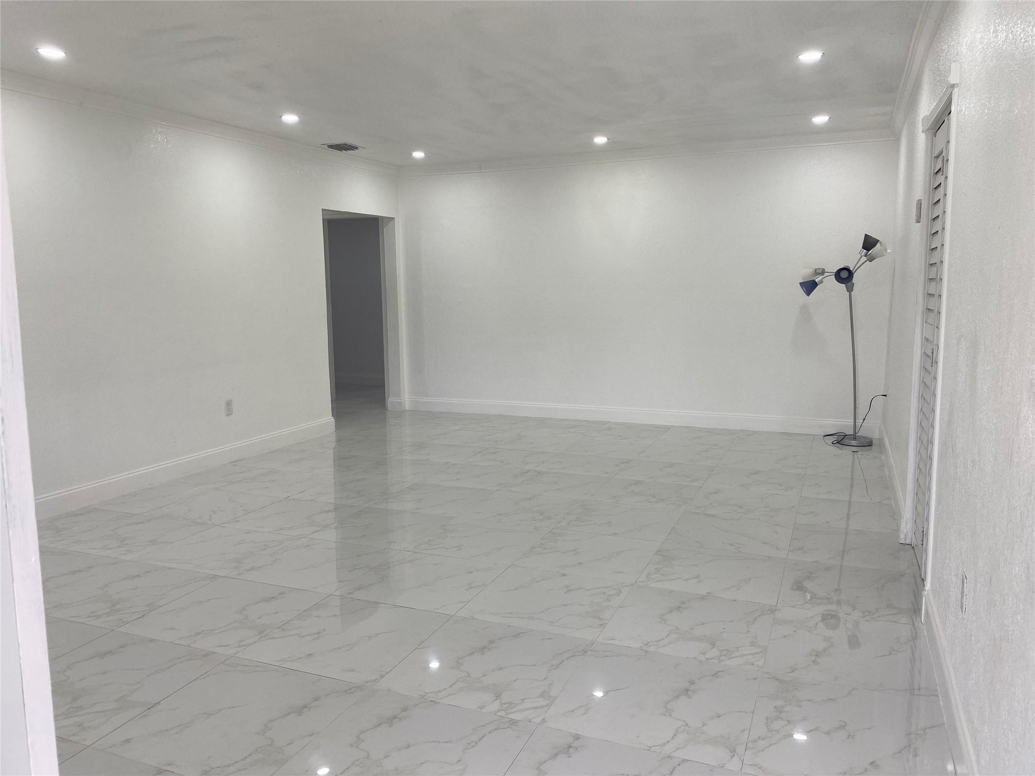 13315 NW 19th Ave