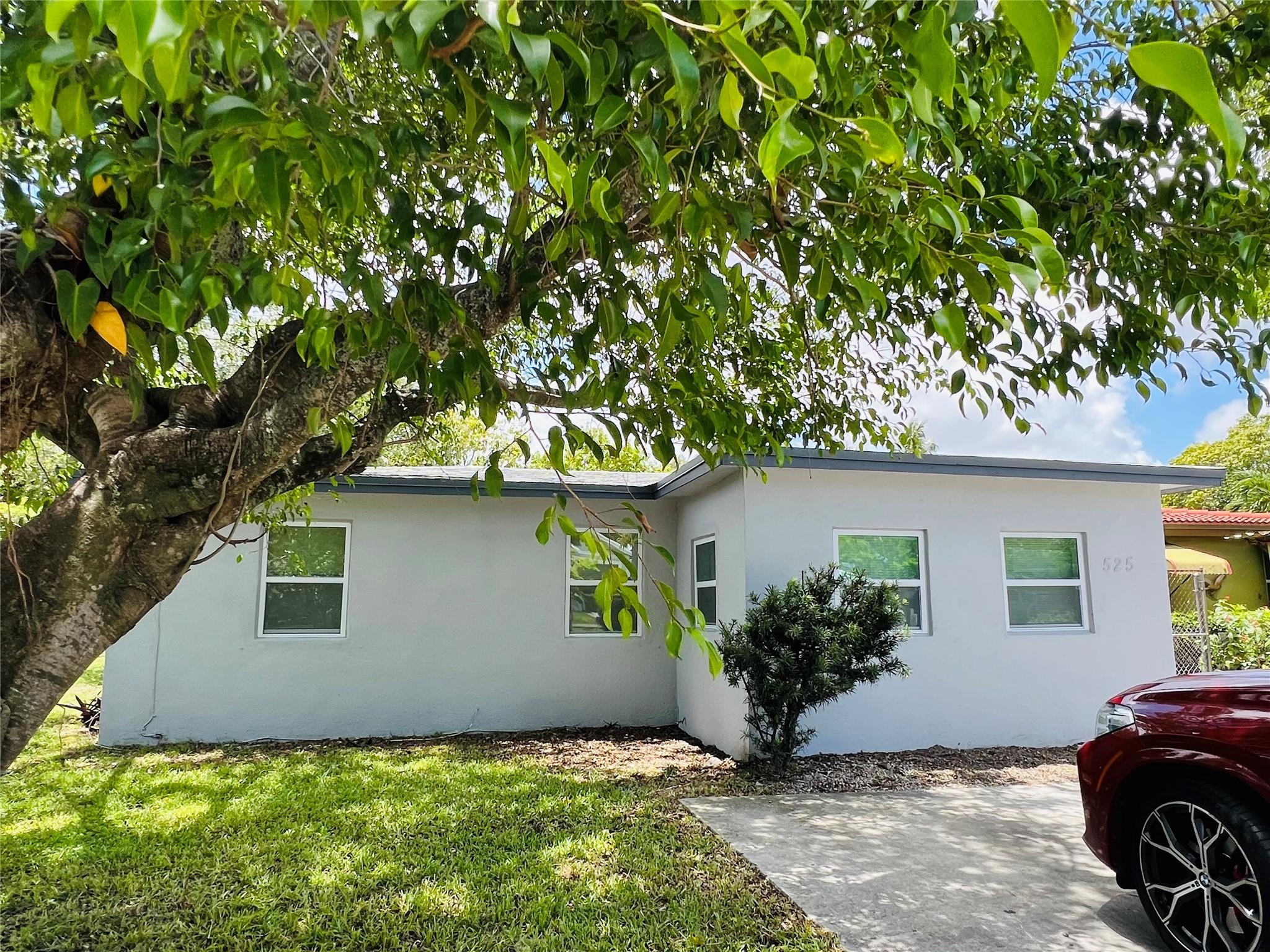 525 NW 22nd Ave
