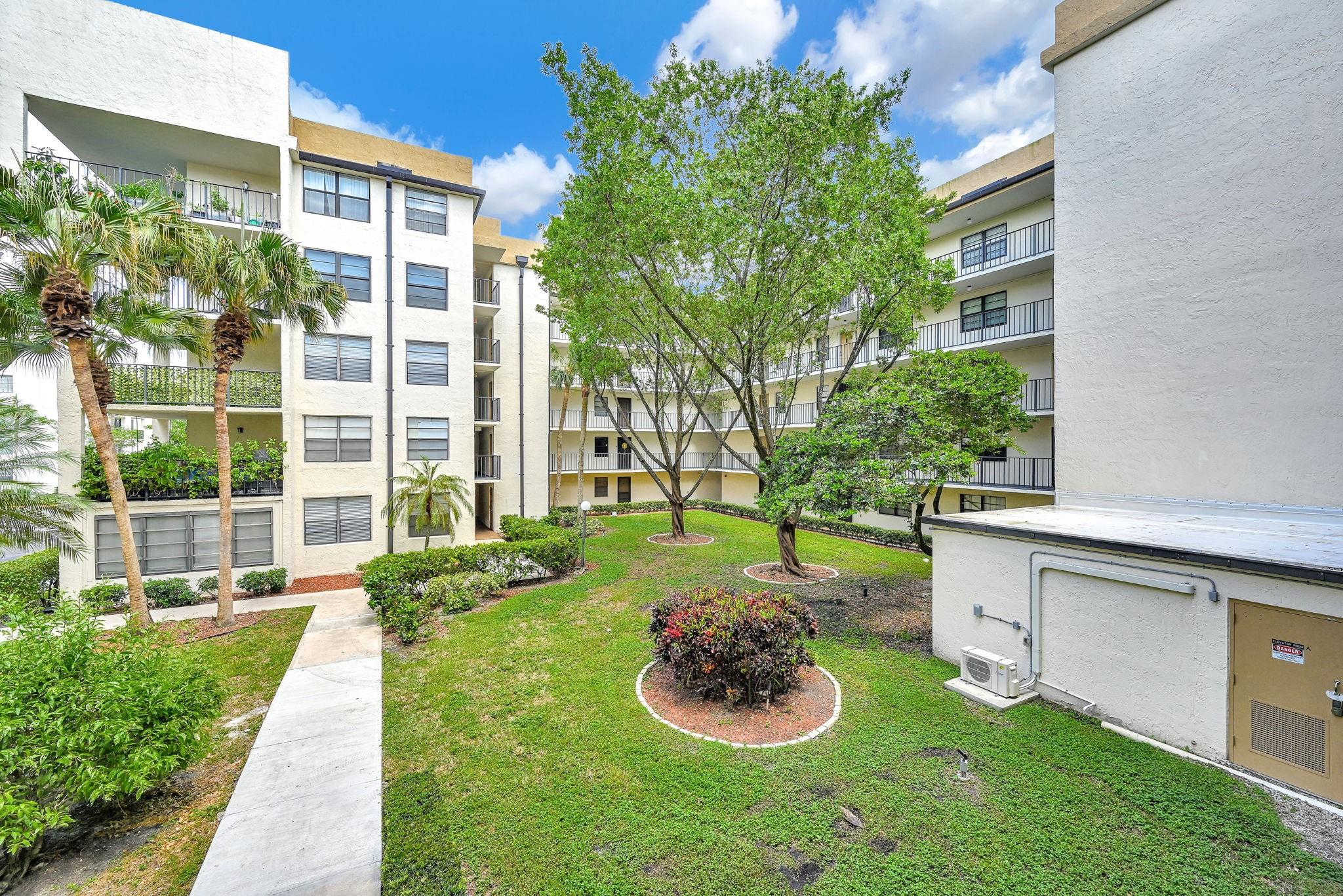6190 Woodlands Blvd #212