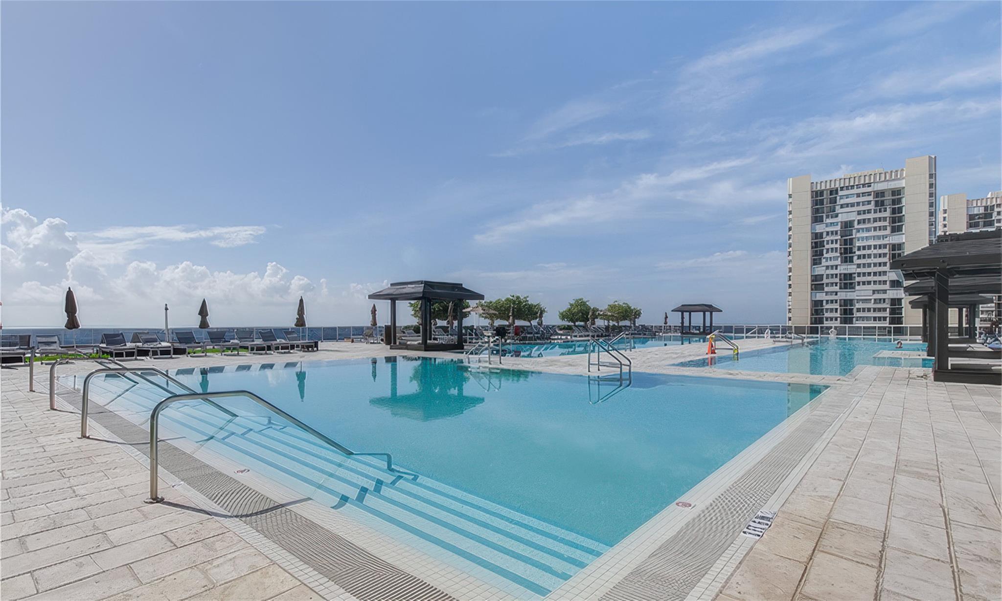 image Beach Club10