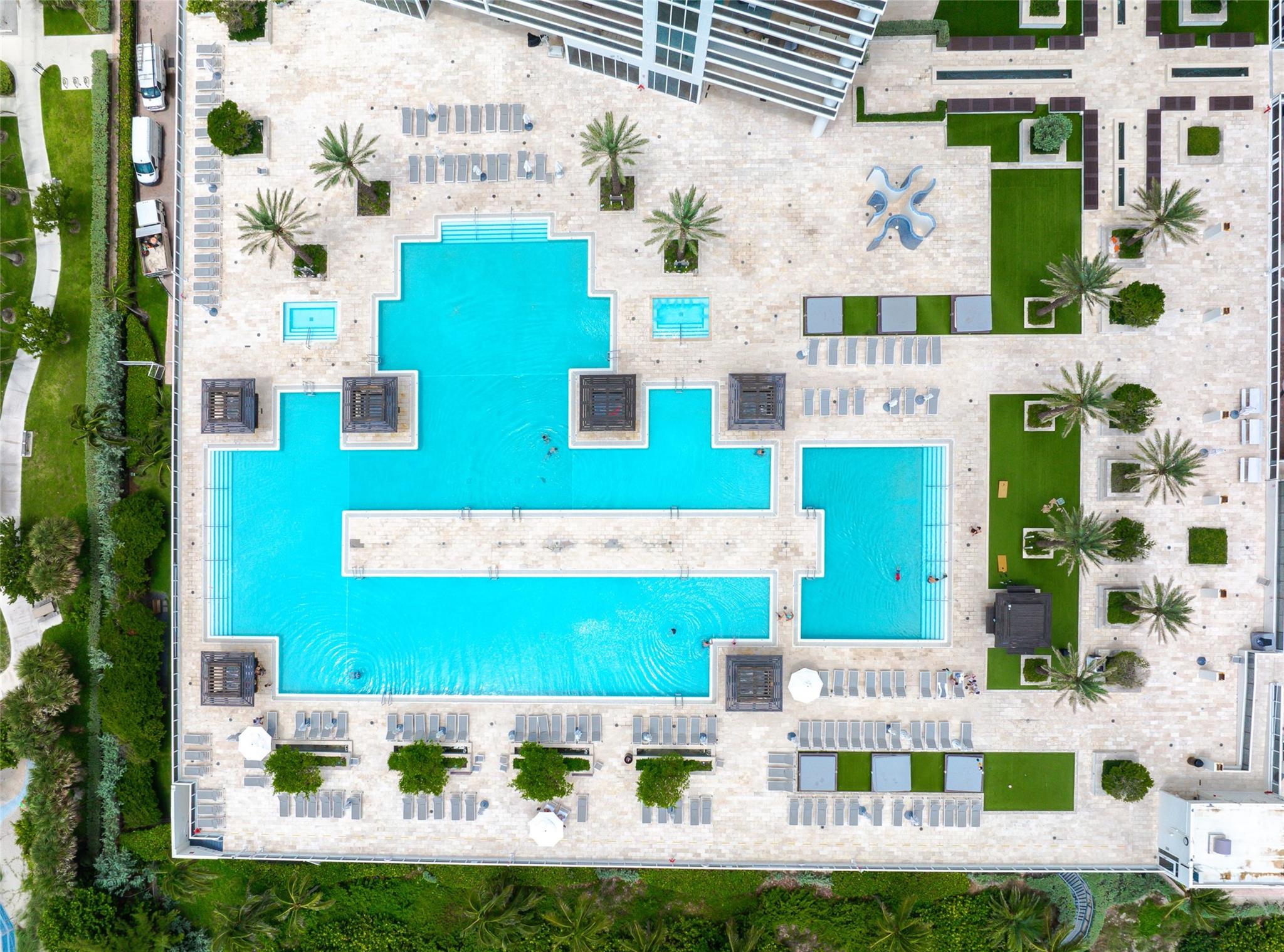 image Beach Club11