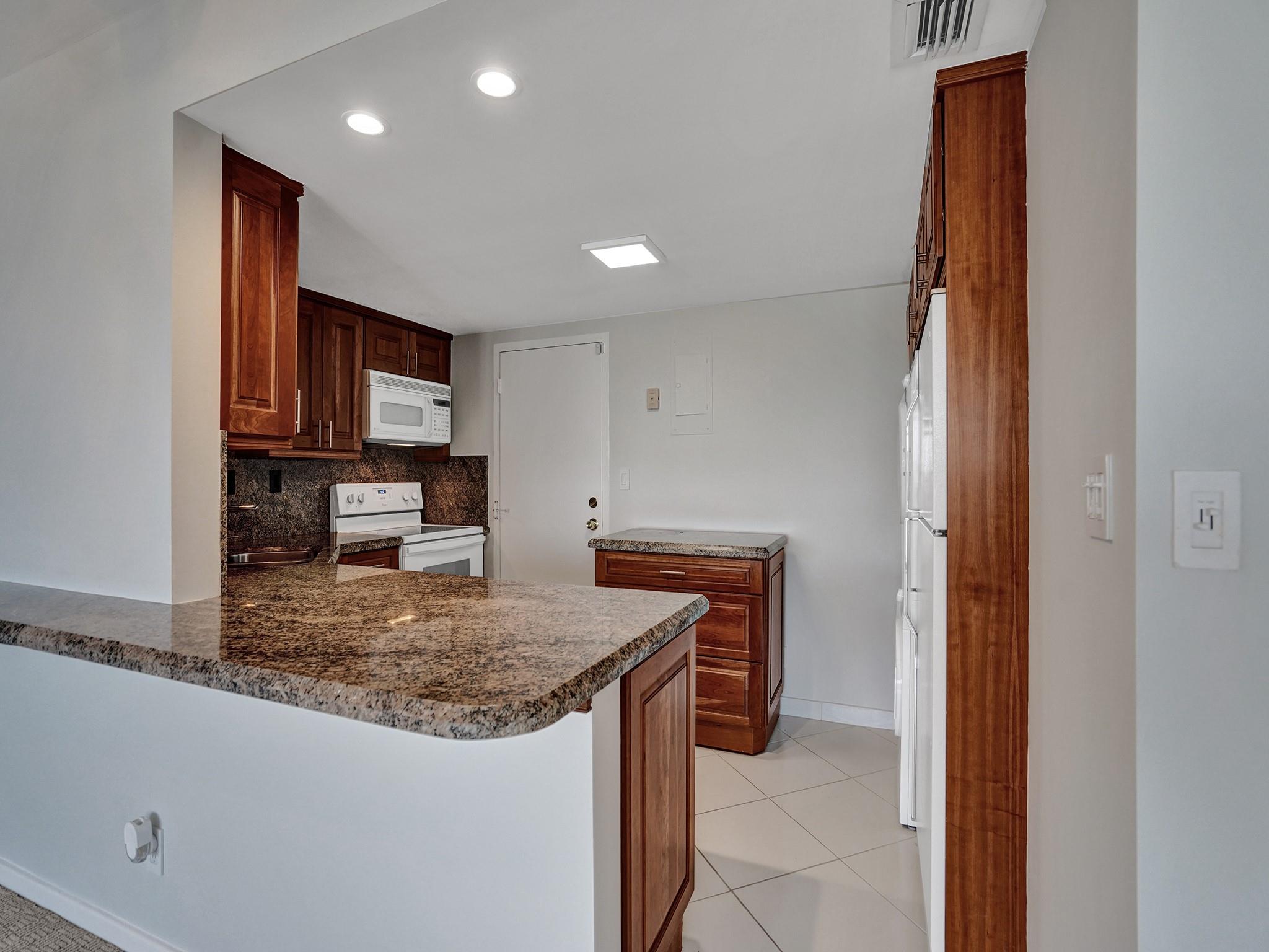 2100 S Ocean Dr #9L Fort Lauderdale, FL 33316