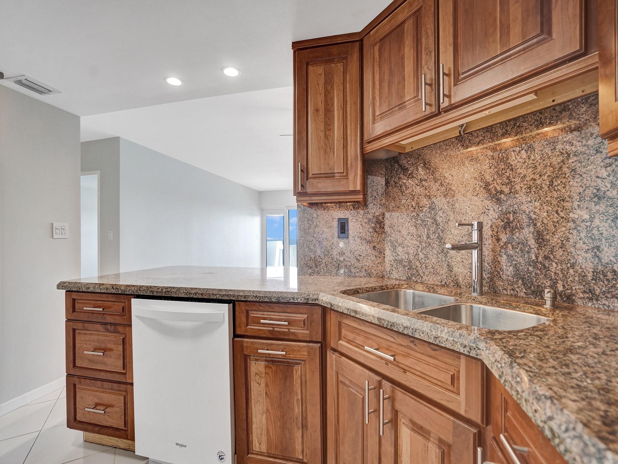 2100 S Ocean Dr #9L Fort Lauderdale, FL 33316