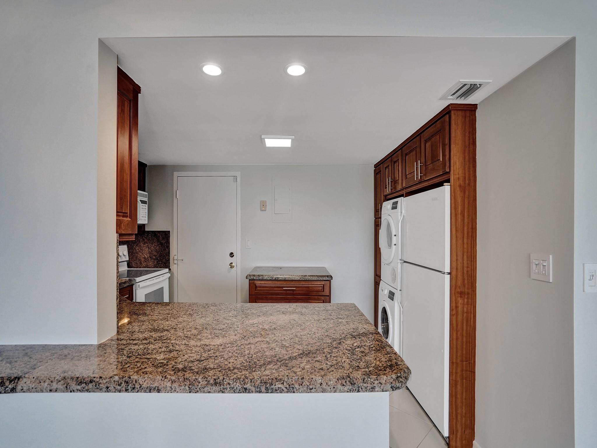 2100 S Ocean Dr #9L Fort Lauderdale, FL 33316