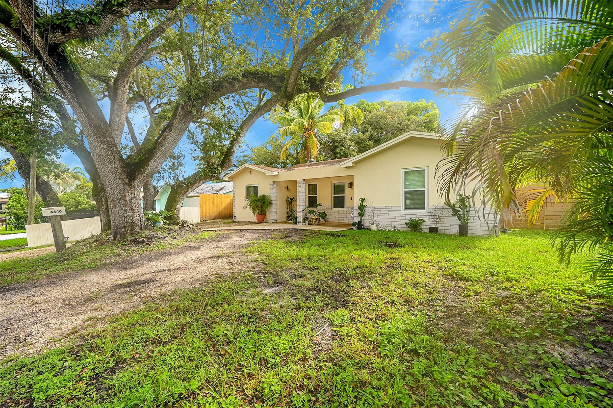 4540 SW 26th Ter