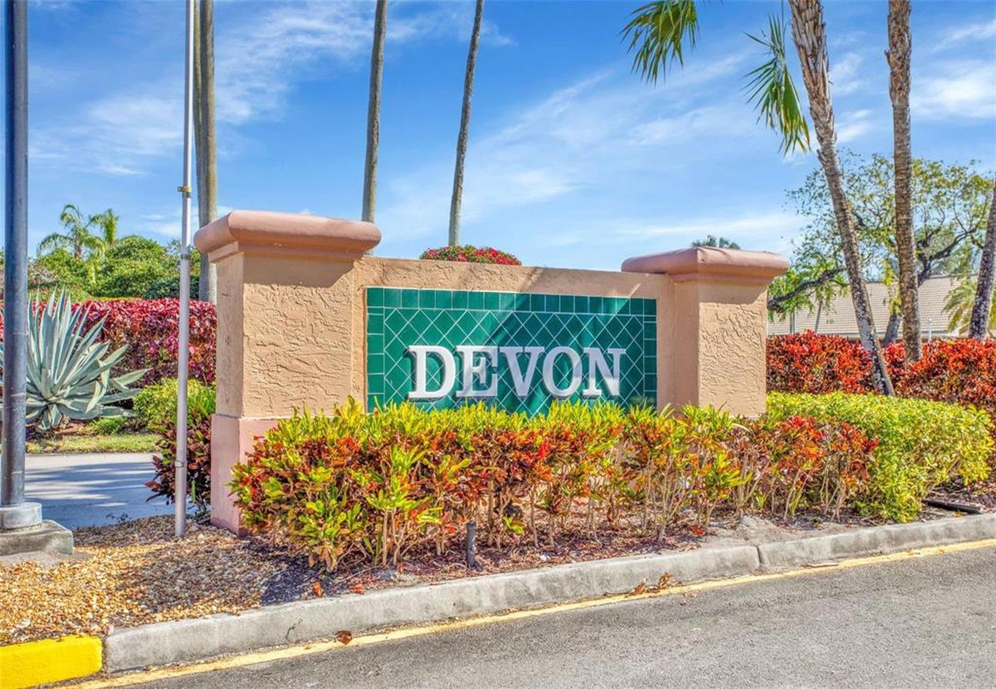 7350 N Devon Dr #204